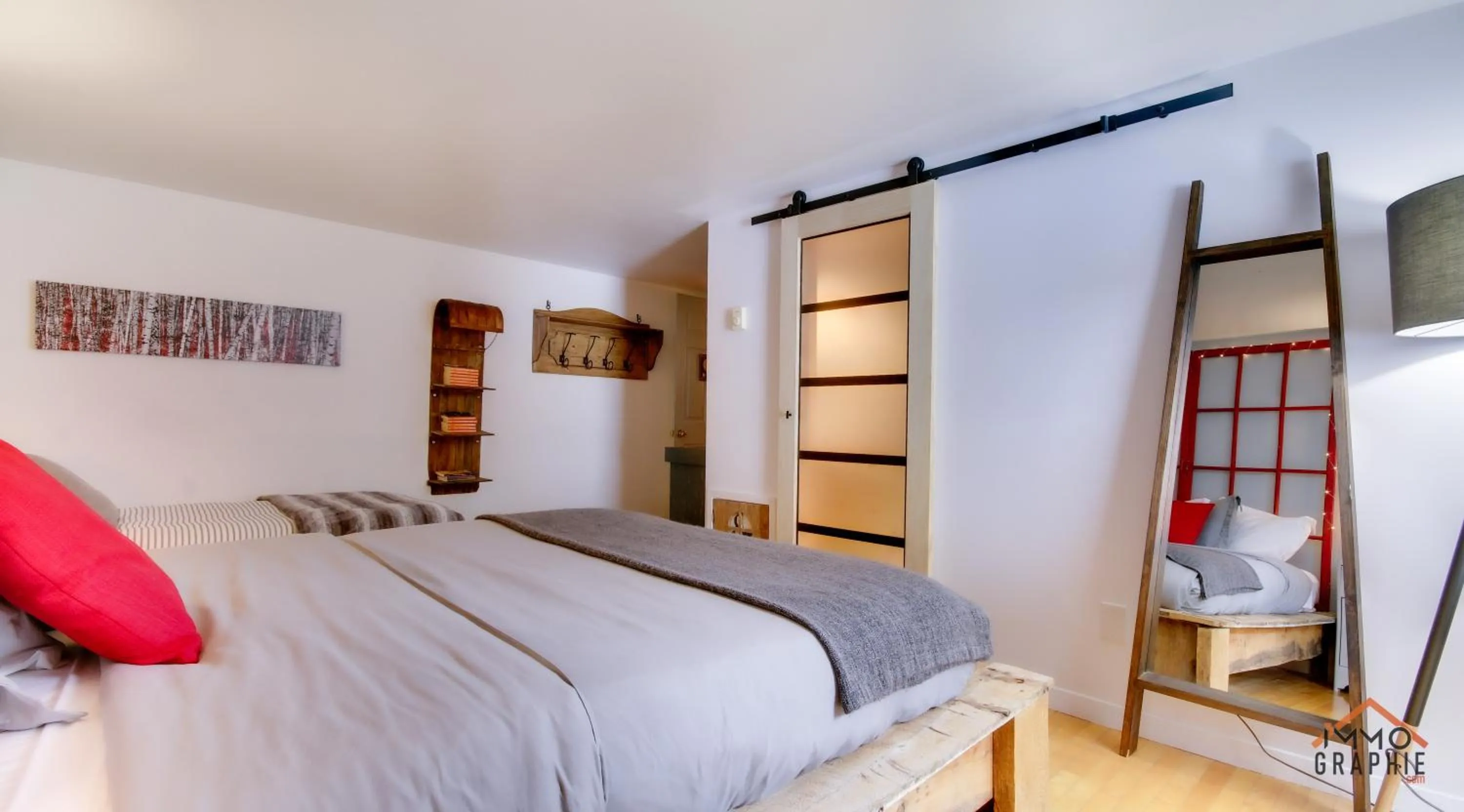 Photo of the whole room, Bed in Maison Cadorette