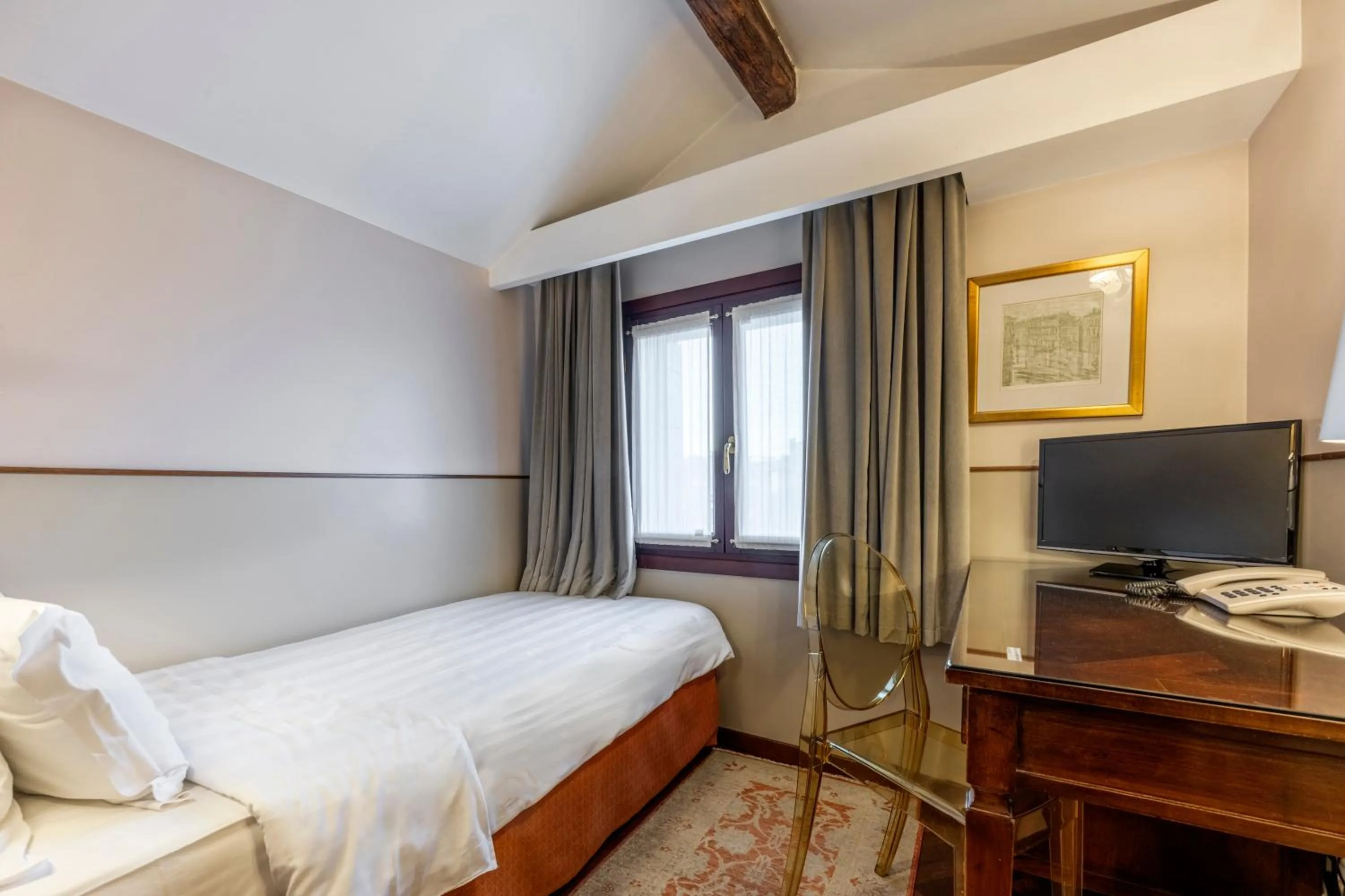 Bedroom, Bed in Hotel Casa Verardo Residenza d'Epoca