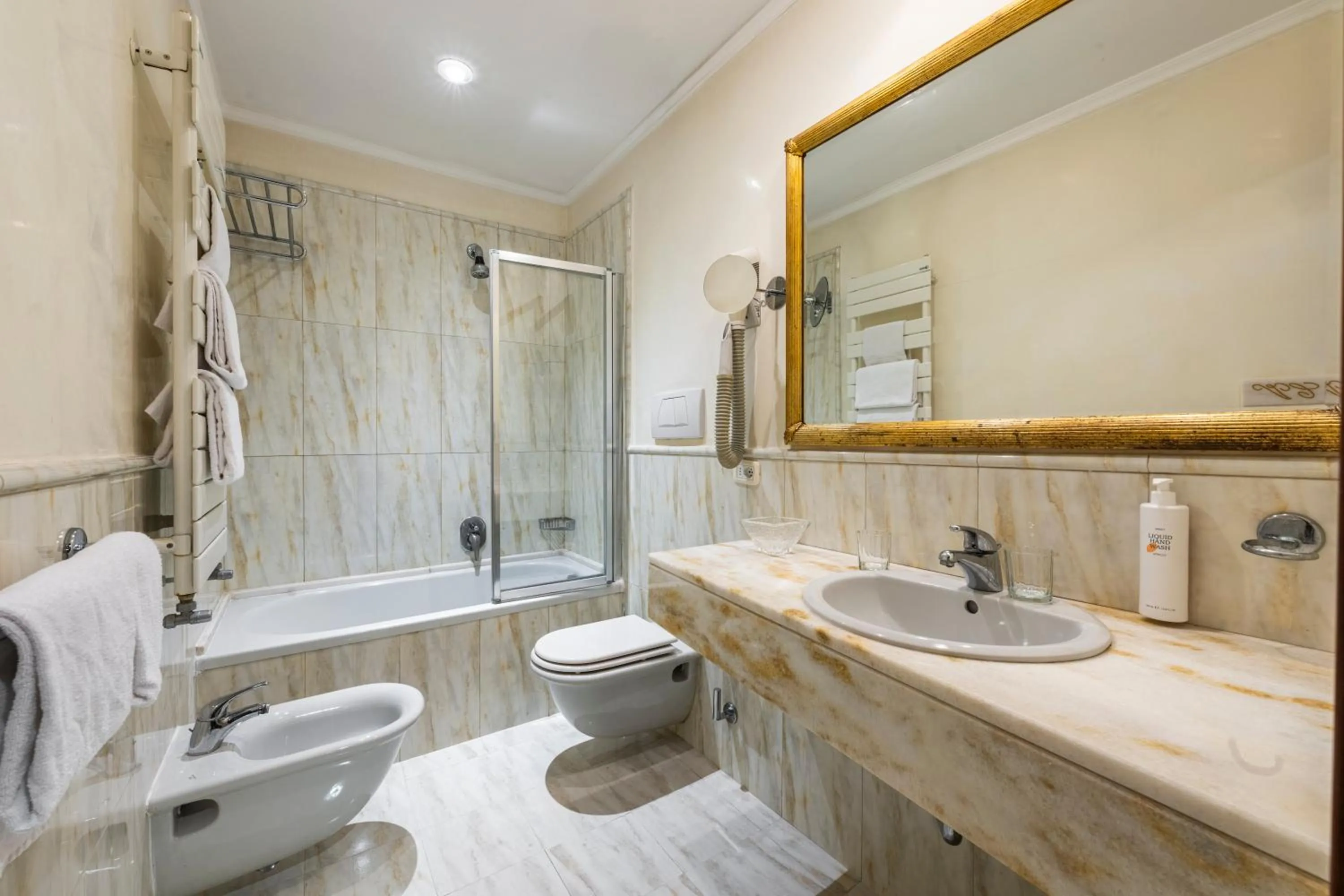 Toilet in Hotel Casa Verardo Residenza d'Epoca