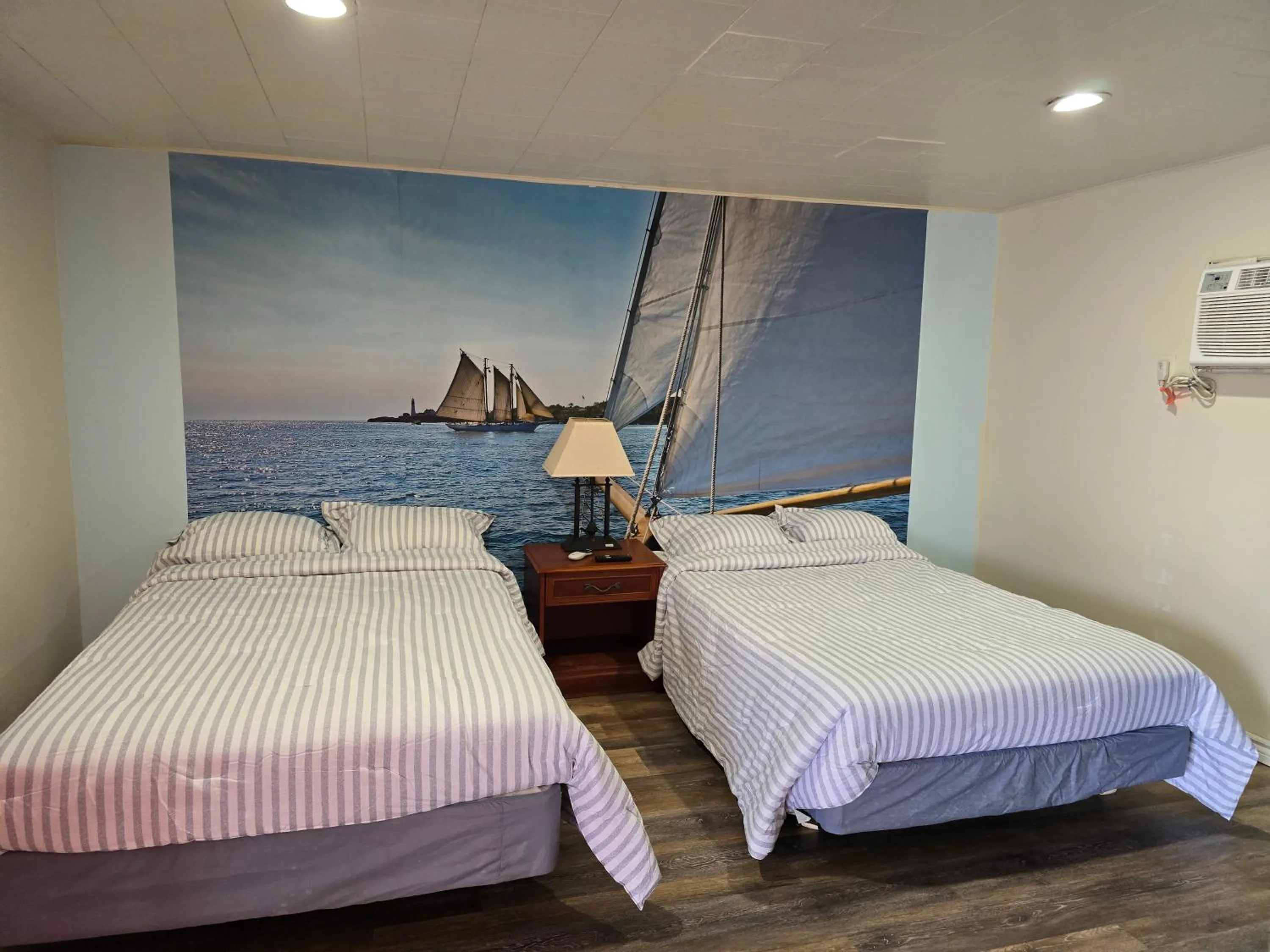 Bed in Stardust Motel