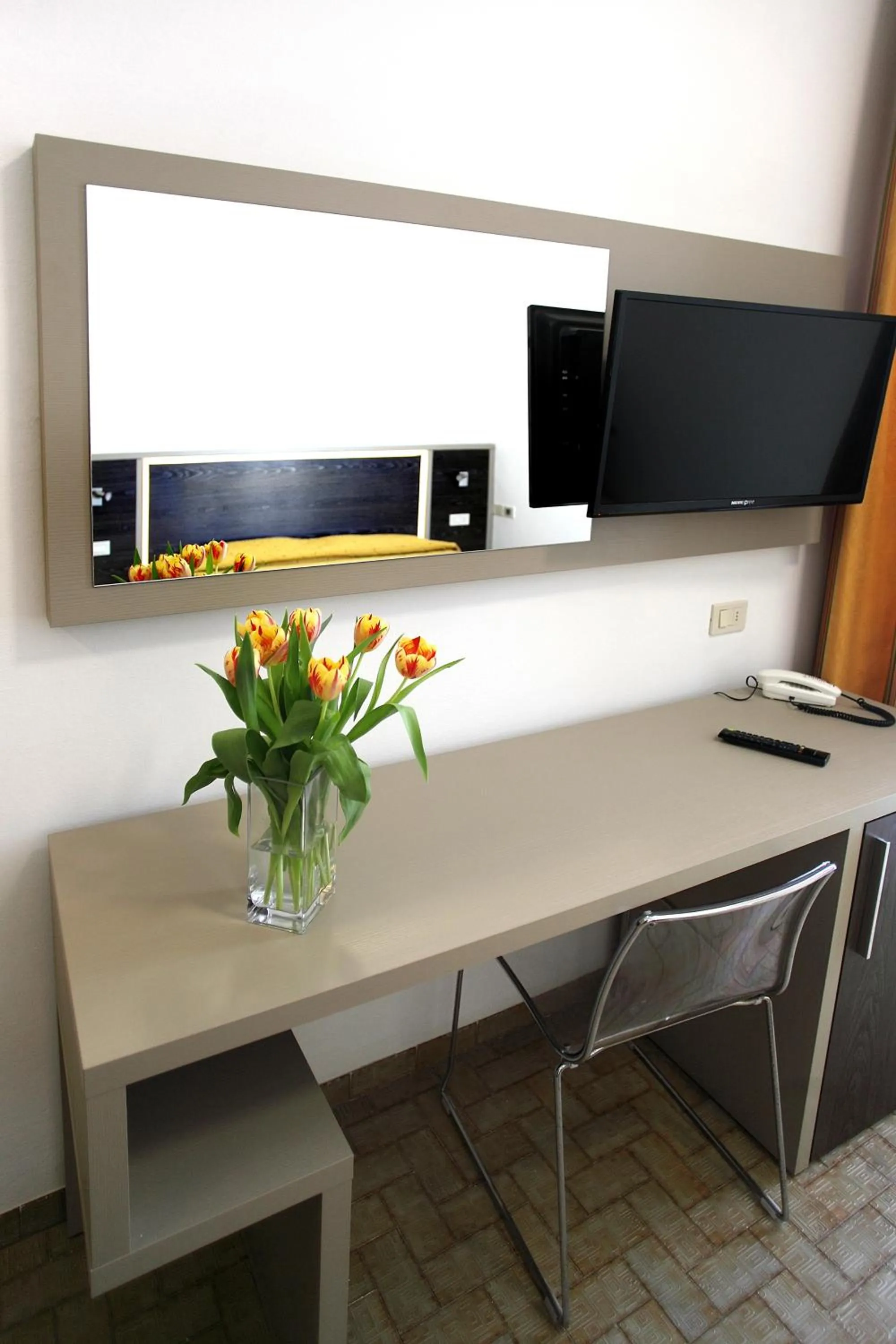 Decorative detail in Arianna Hotel