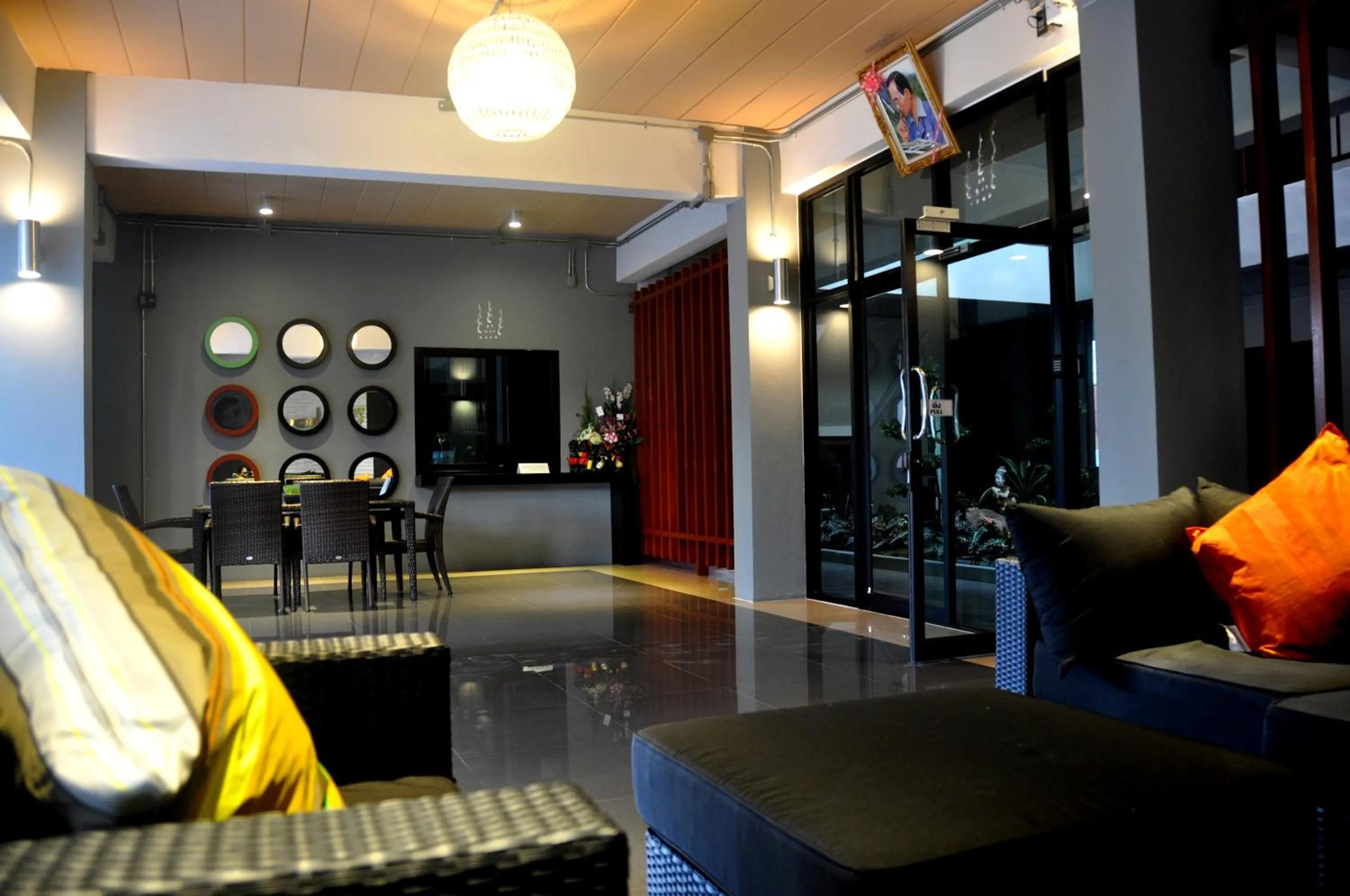 Euanjitt Chill House