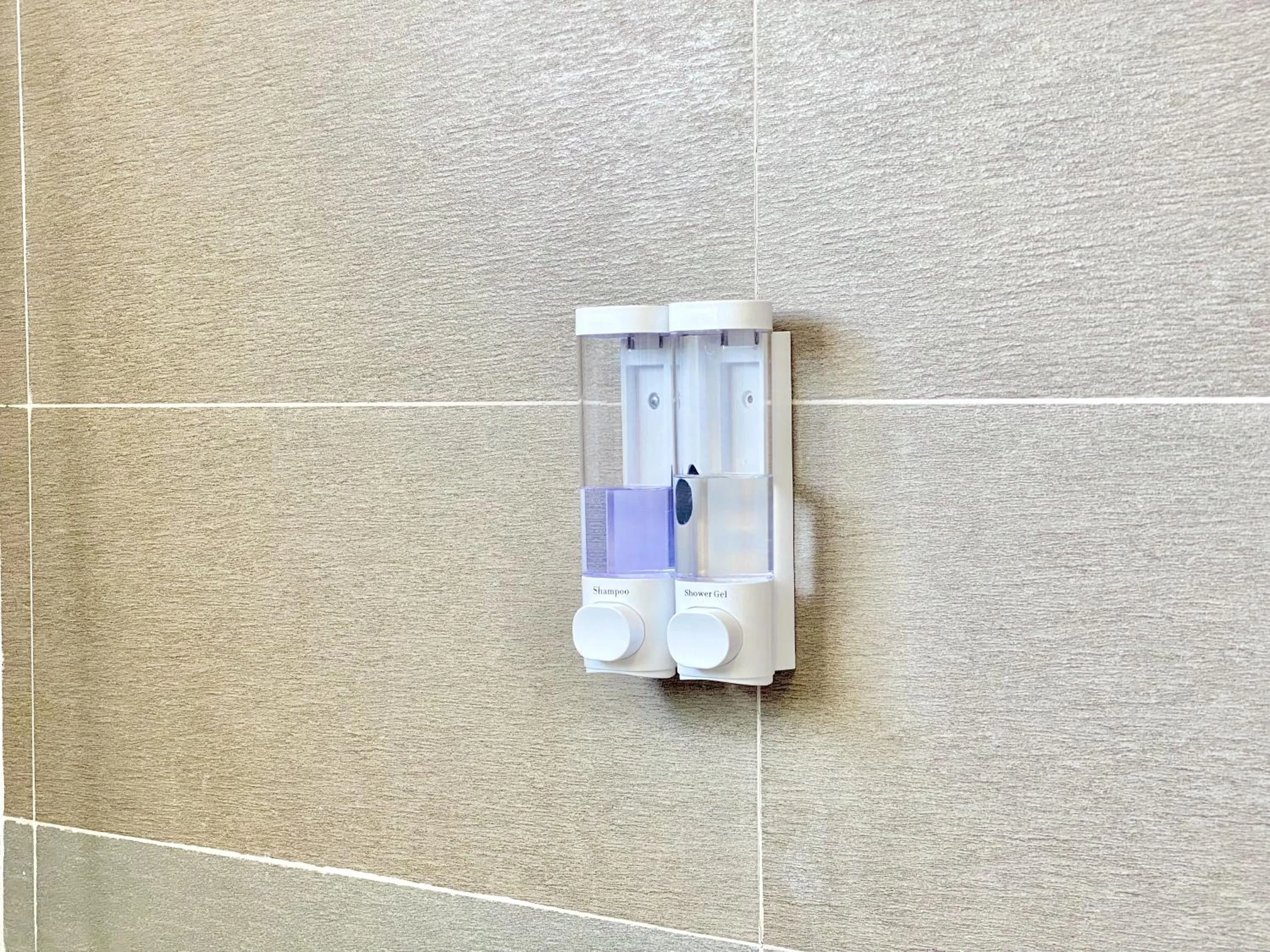 Shower in WH Bassac Residence