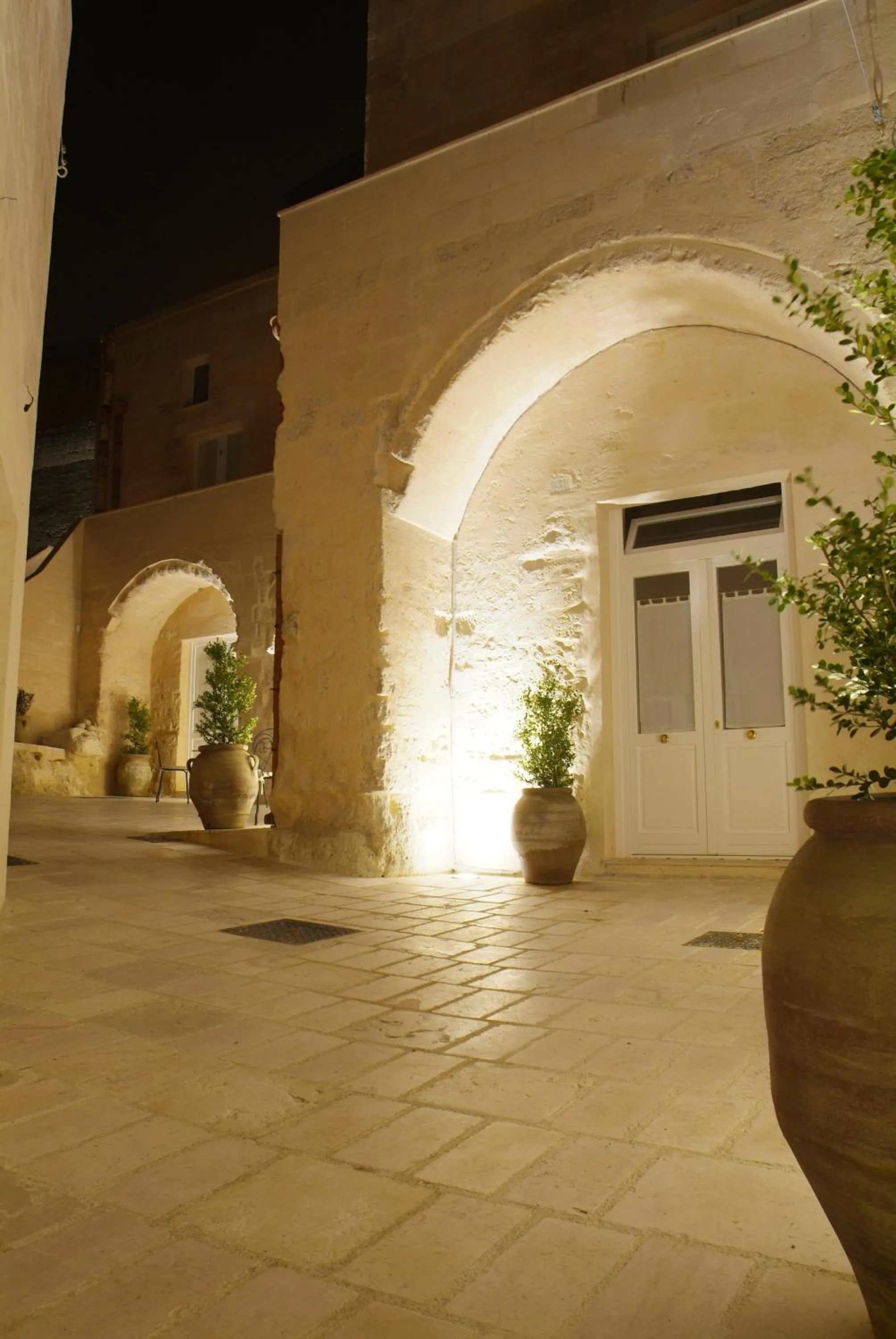 Patio in Caveoso Hotel