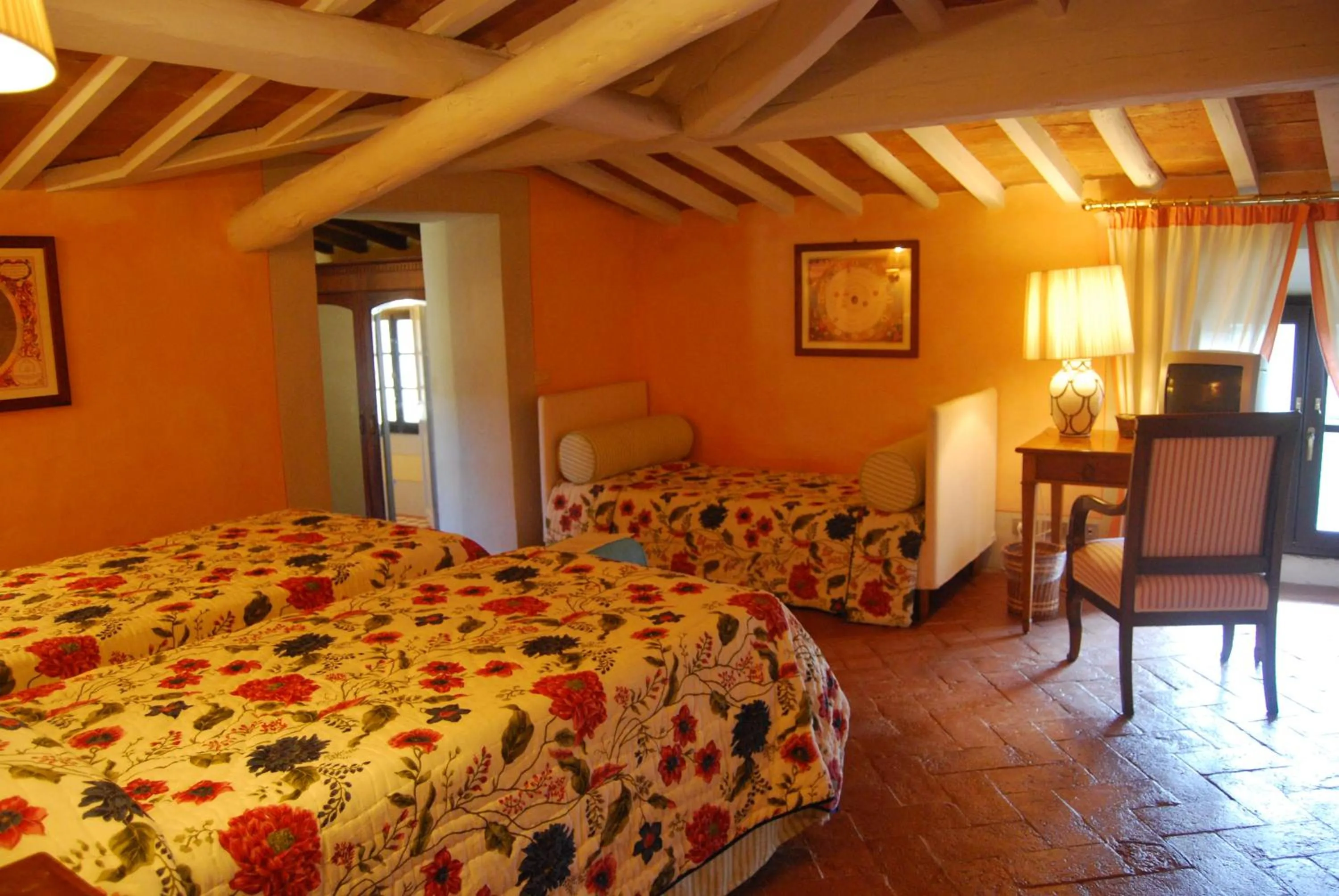 Bed in Villa Il Poggiale Dimora Storica