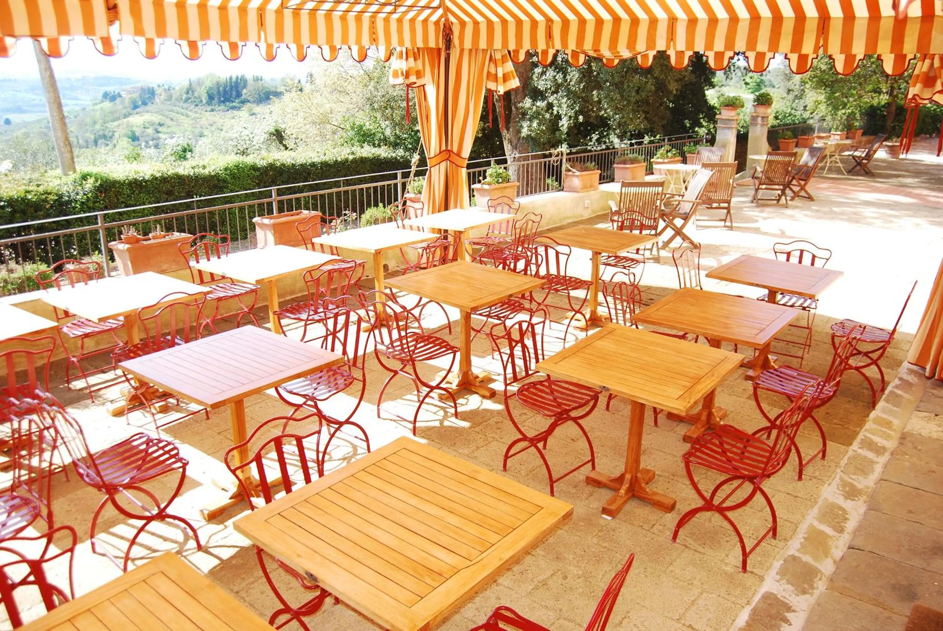 Restaurant/places to eat in Villa Il Poggiale Dimora Storica