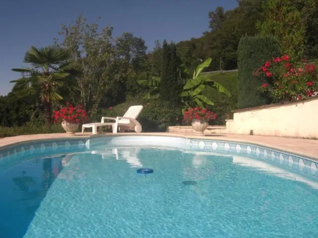 Swimming pool in Suite EUGENIE piscine MAISON BLANCHE TULLE