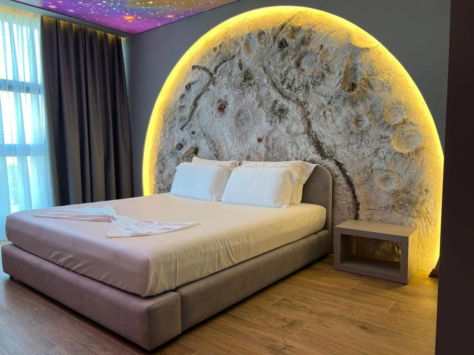 Bed in Toka Hotel Restaurant