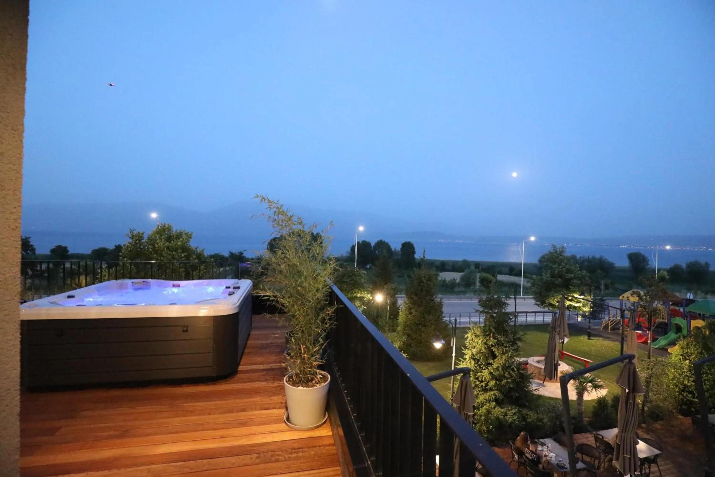 Communal lounge/ TV room in Toka Hotel Restaurant