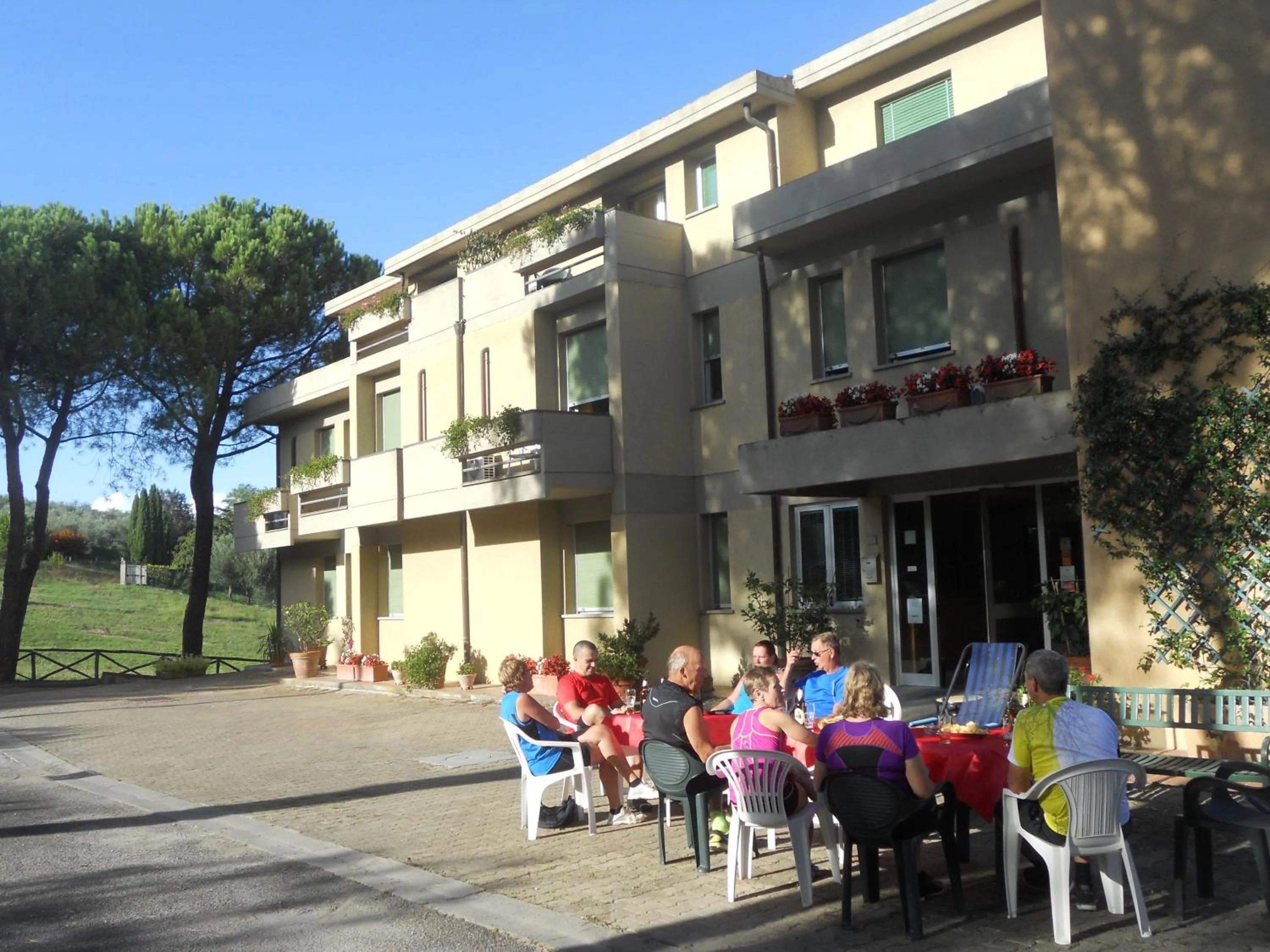 group of guests in Hotel Primavera