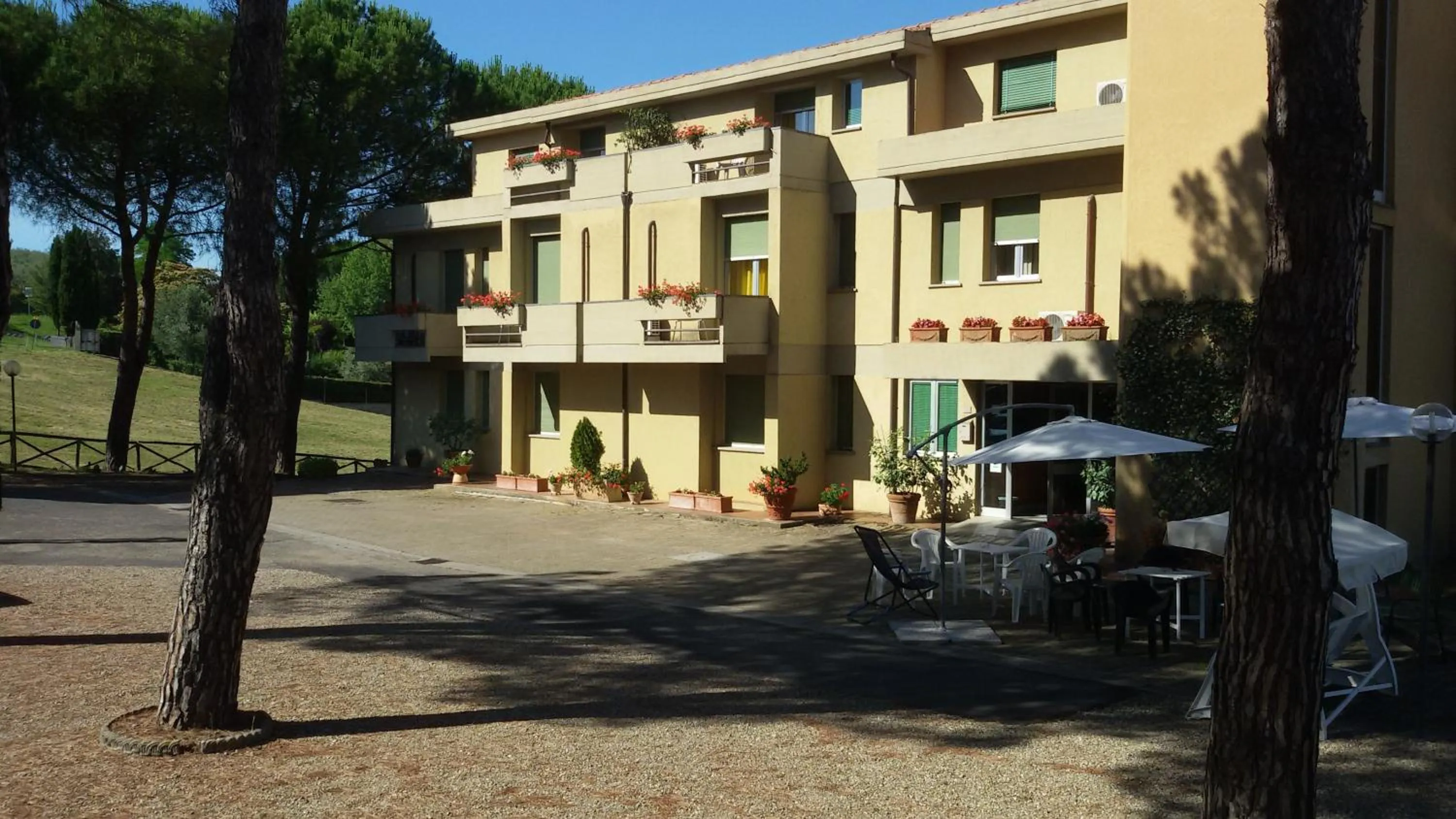 Facade/entrance in Hotel Primavera