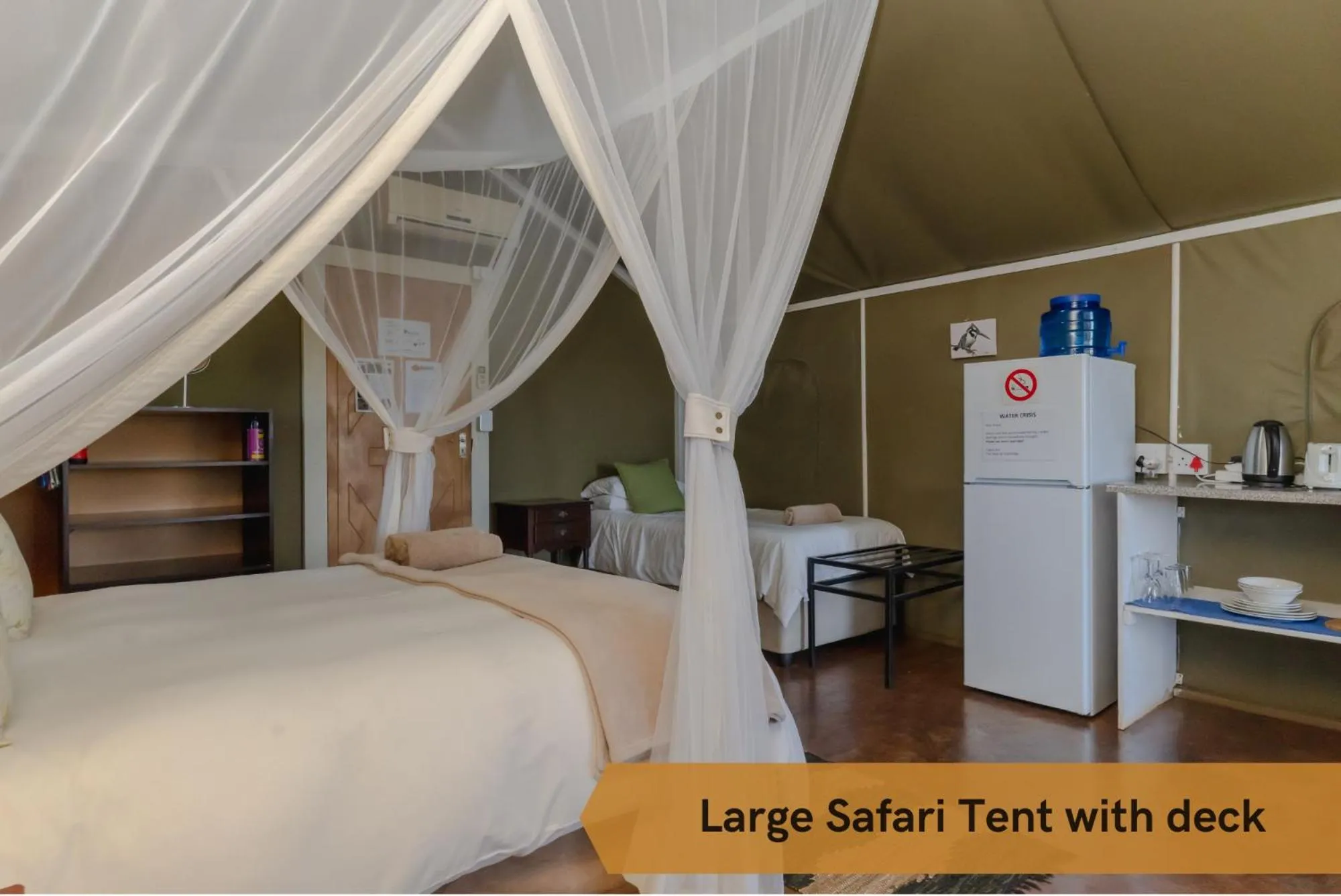 Bedroom, Bed in Crocodile Bridge Safari Lodge