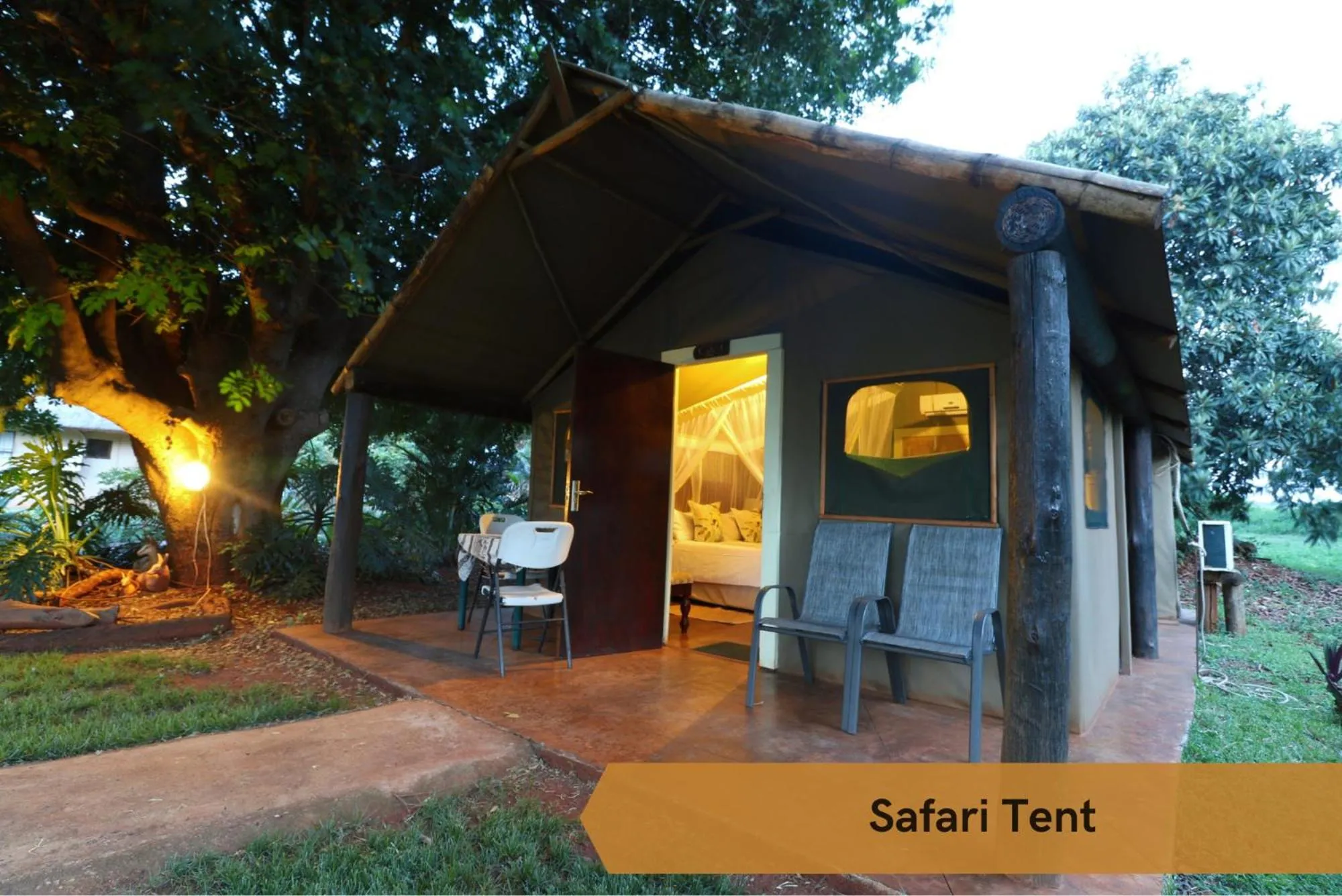 Bedroom in Crocodile Bridge Safari Lodge