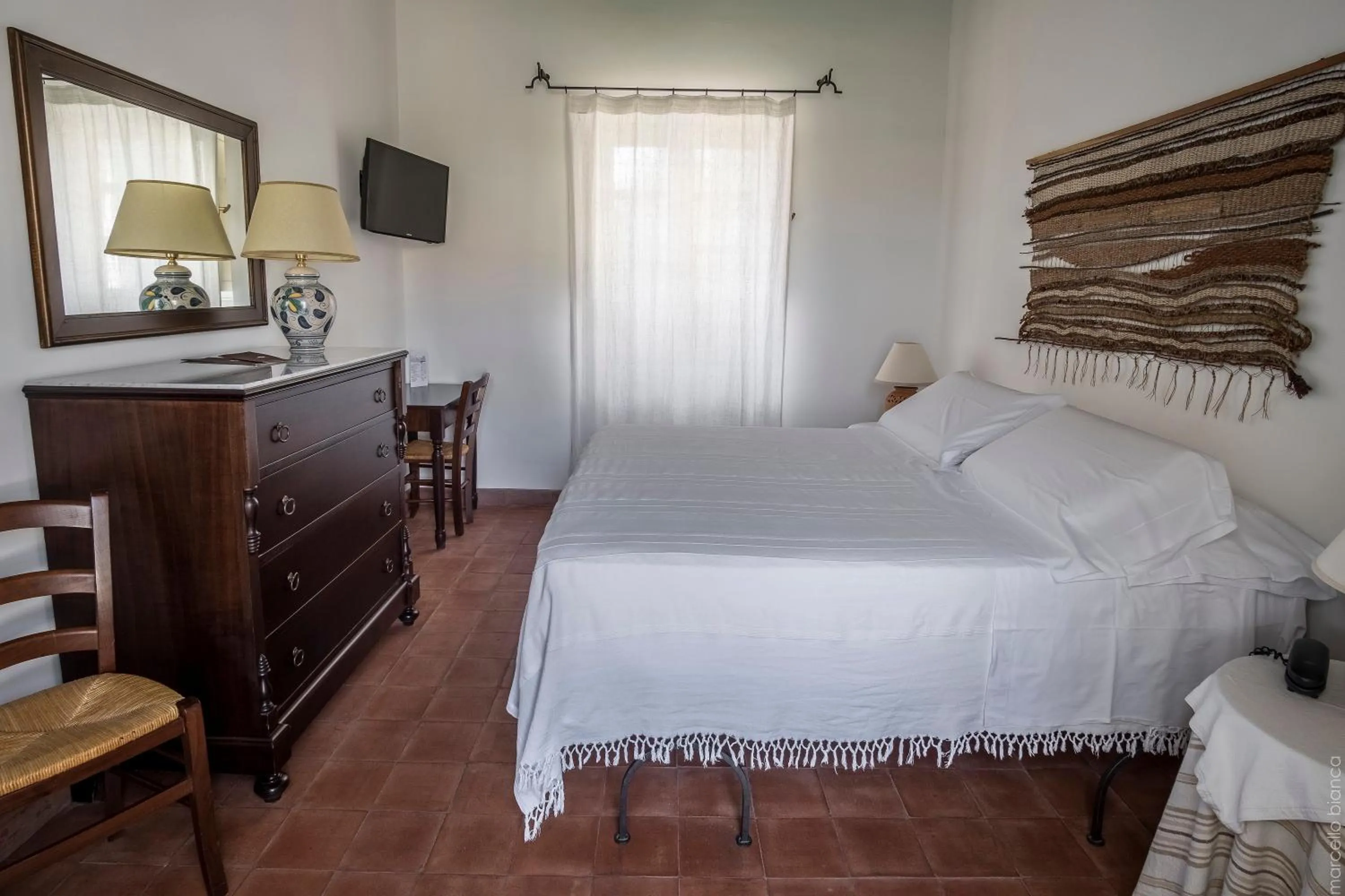 Photo of the whole room, Bed in Masseria Degli Ulivi - Noto