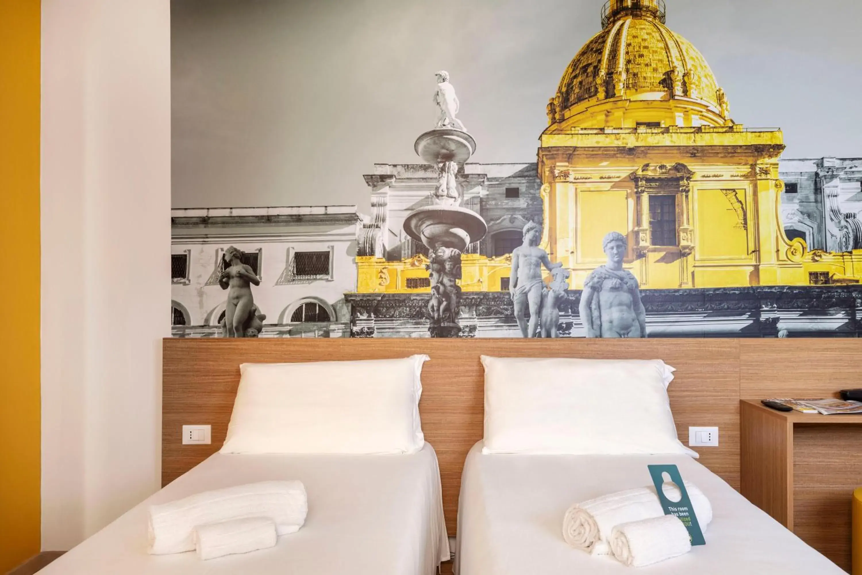 Twin Room in B&B Hotel Palermo Quattro Canti Twin Room in B&B Hotel Palermo Quattro Canti