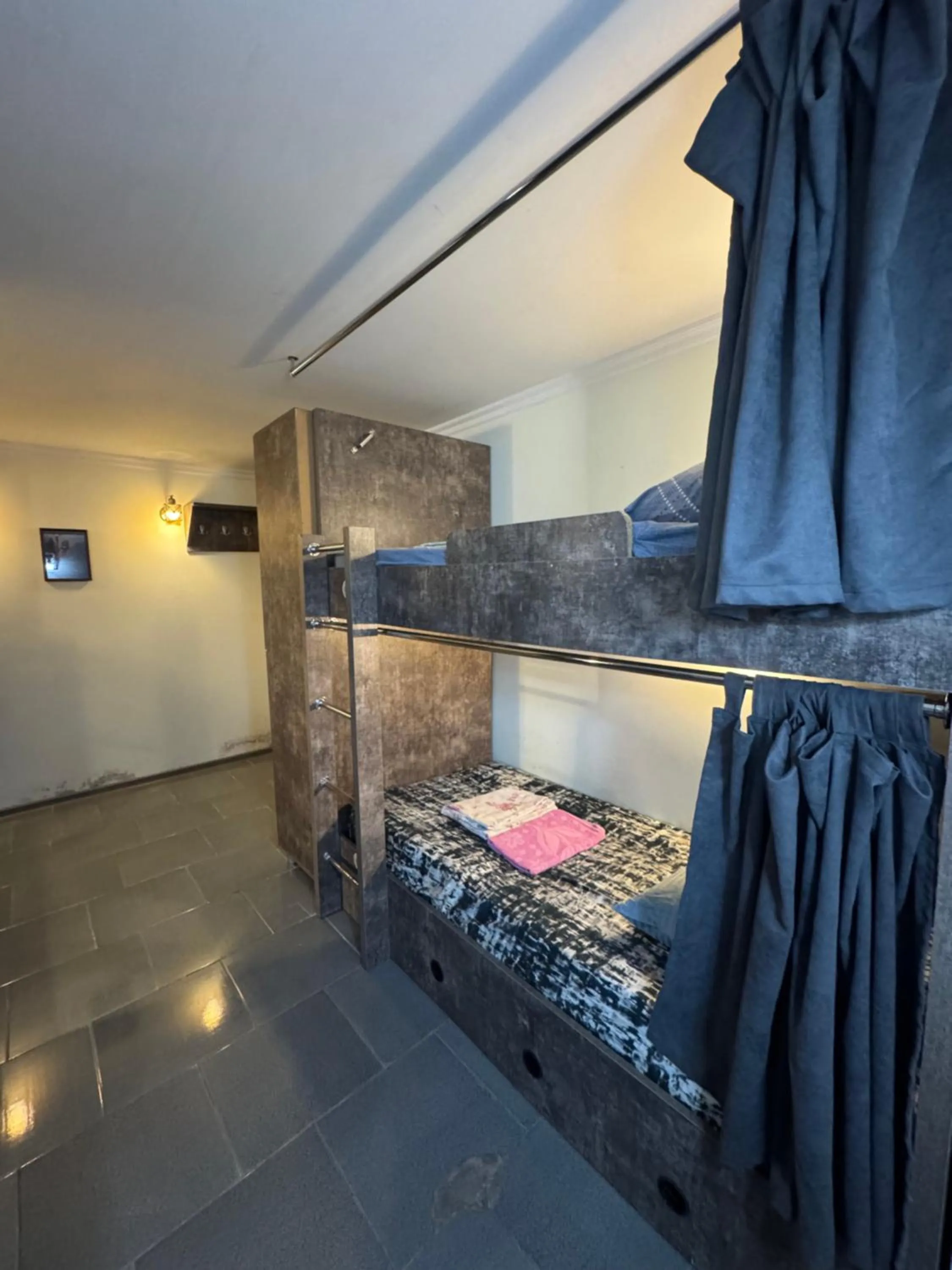 flat iron in Hostel VOYAGE