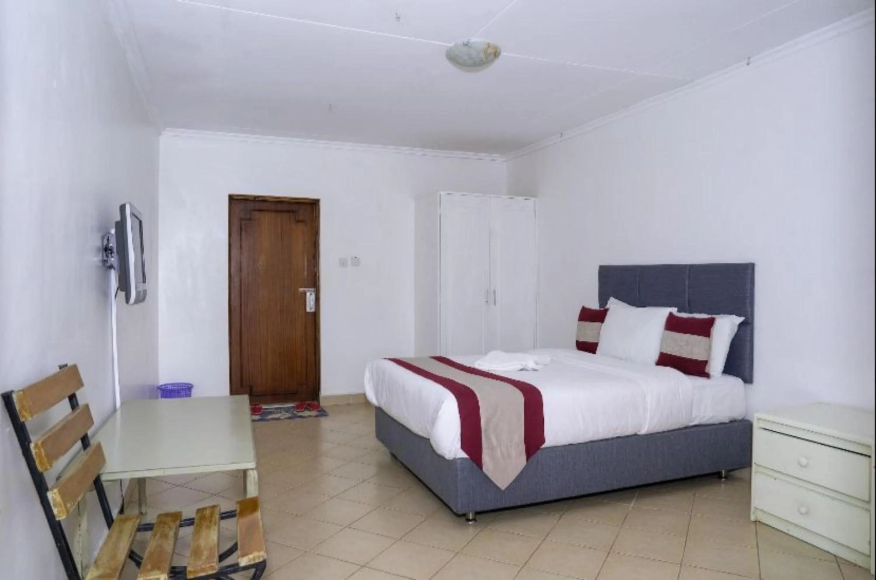 Bed in Olsupat Lodge