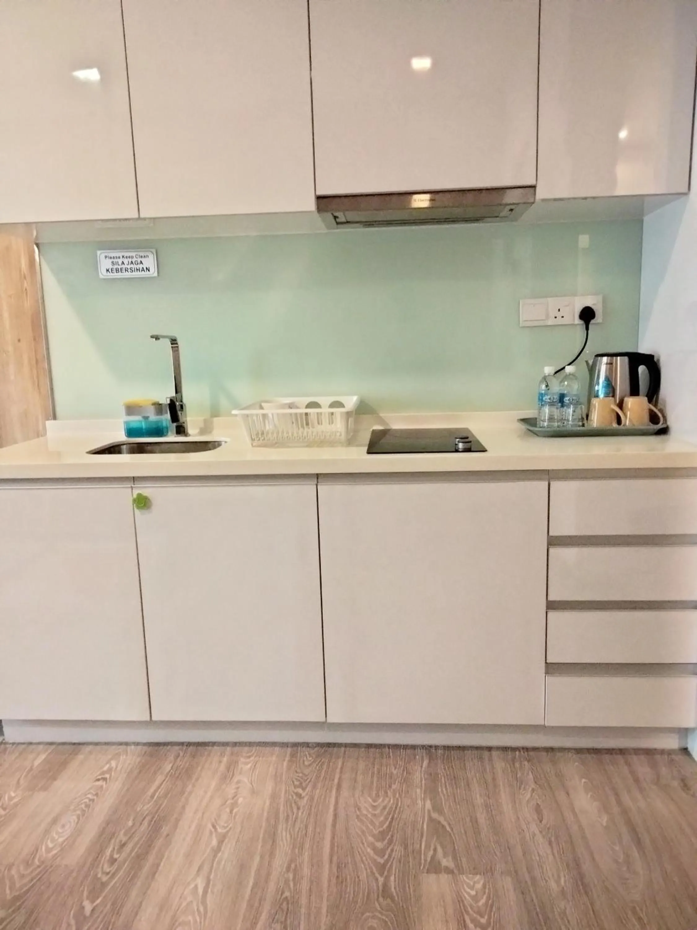 Kitchen or kitchenette in Oneiro One Bukit Ceylon