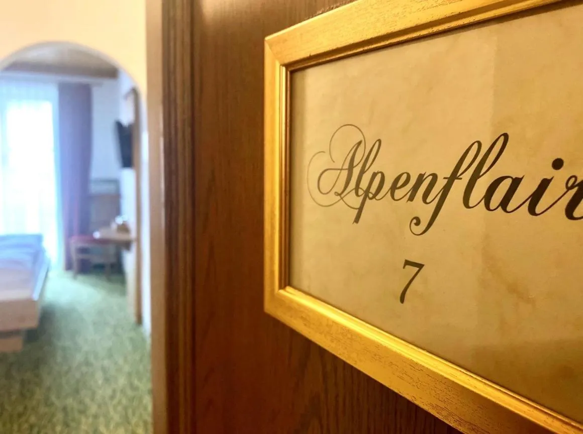 Bed in Das Maximilian - Feines Landhotel am Schliersee