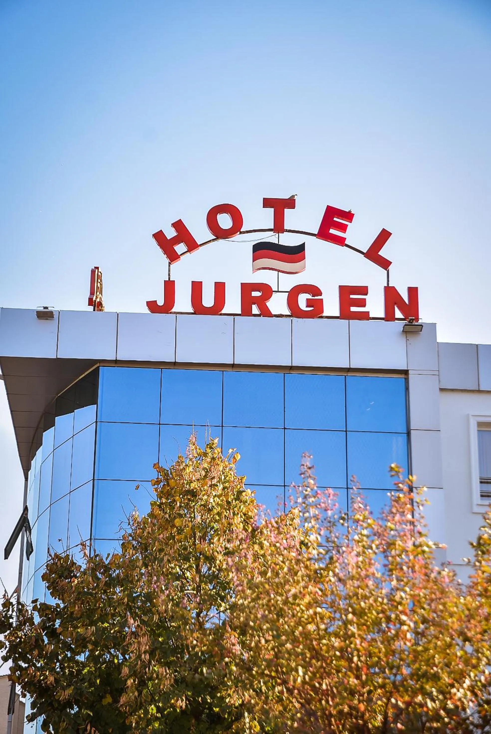 Facade/entrance in Hotel Jurgen
