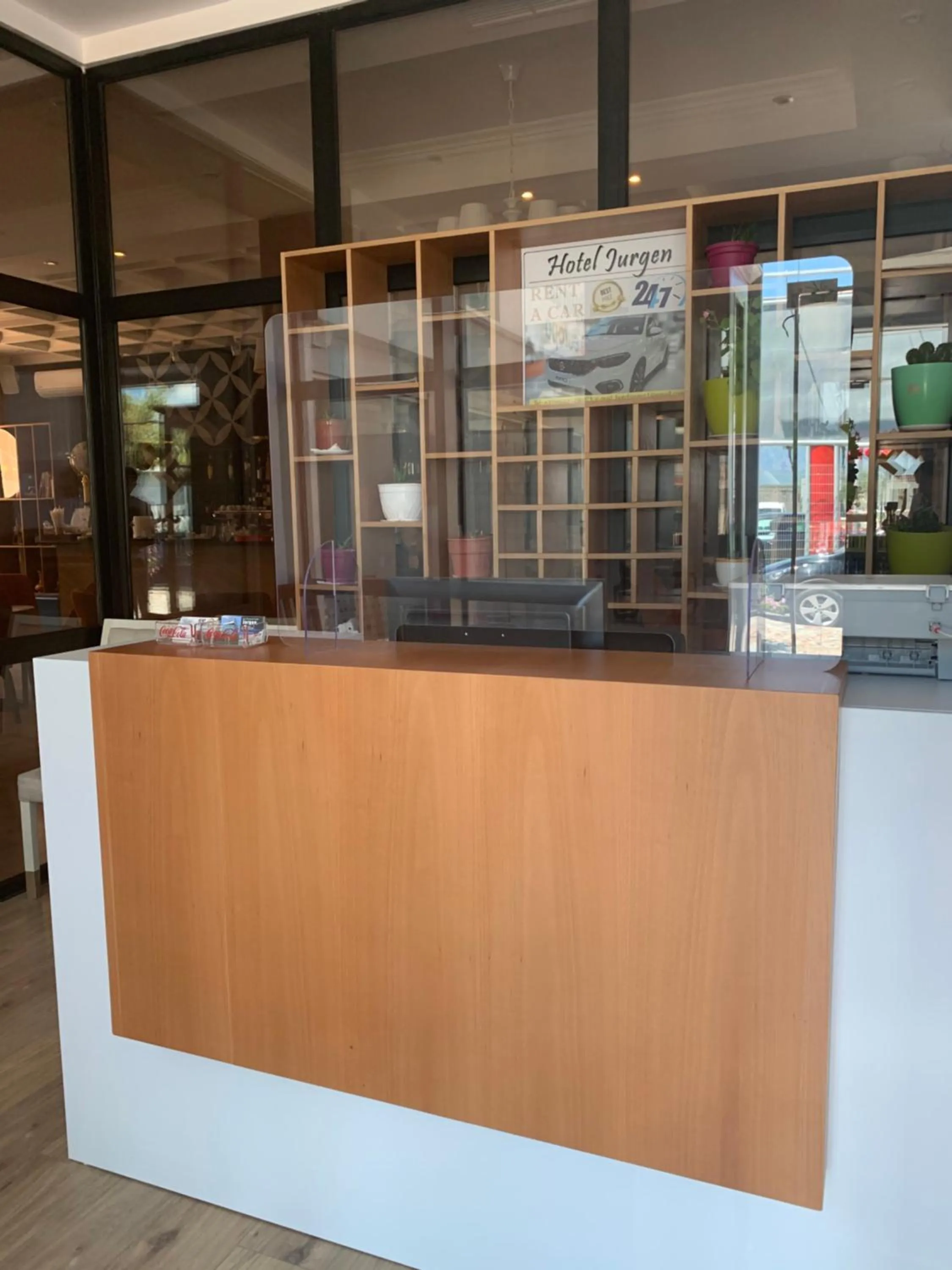 Facade/entrance in Hotel Jurgen