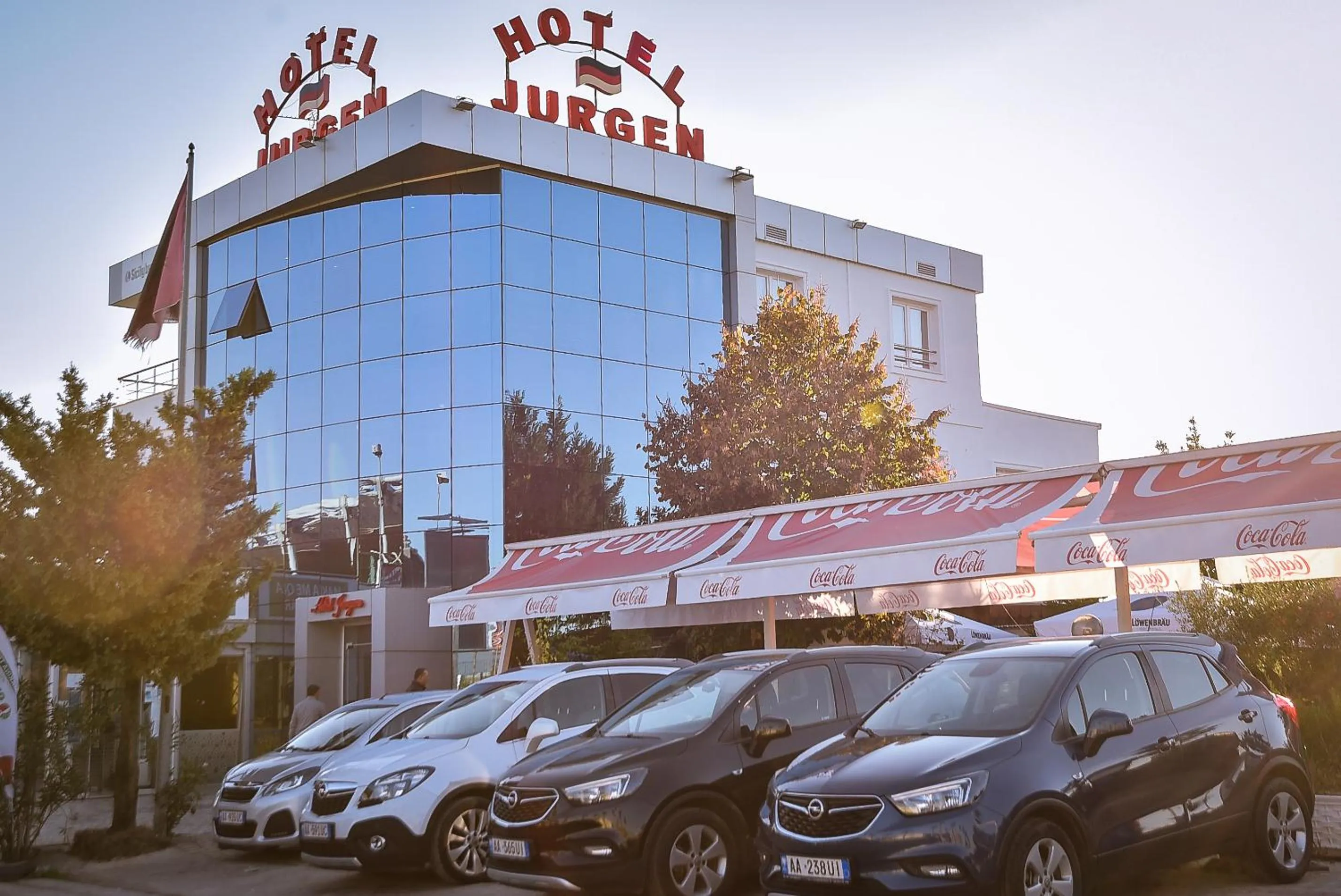 Facade/entrance in Hotel Jurgen
