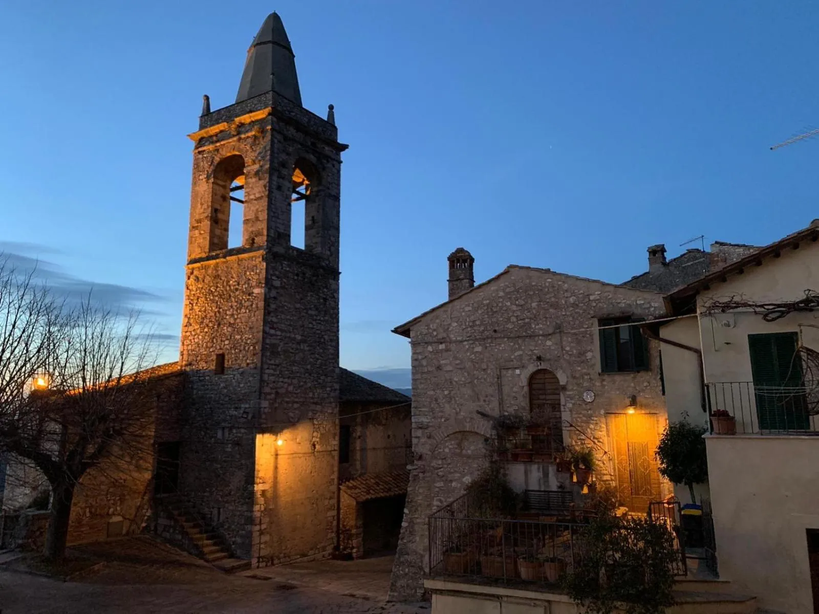 Property building in Casa Della Torre In Borgo Medievale