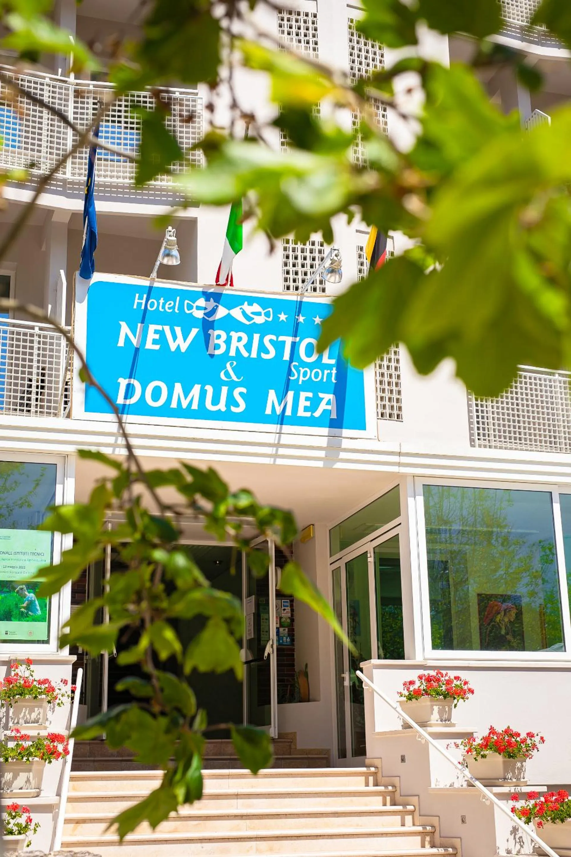 Facade/entrance in New Bristol Sport Hotel