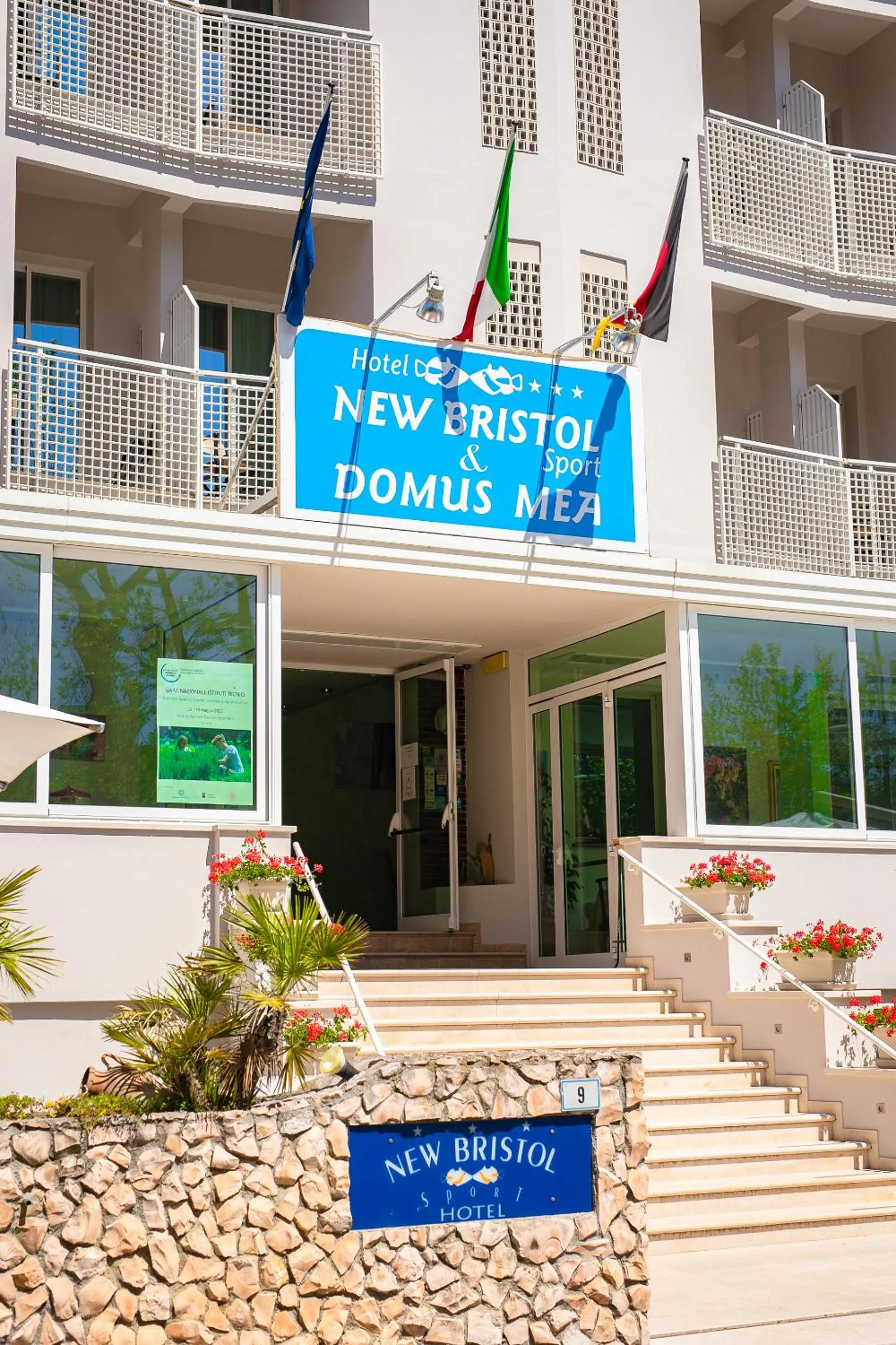 Facade/entrance in New Bristol Sport Hotel