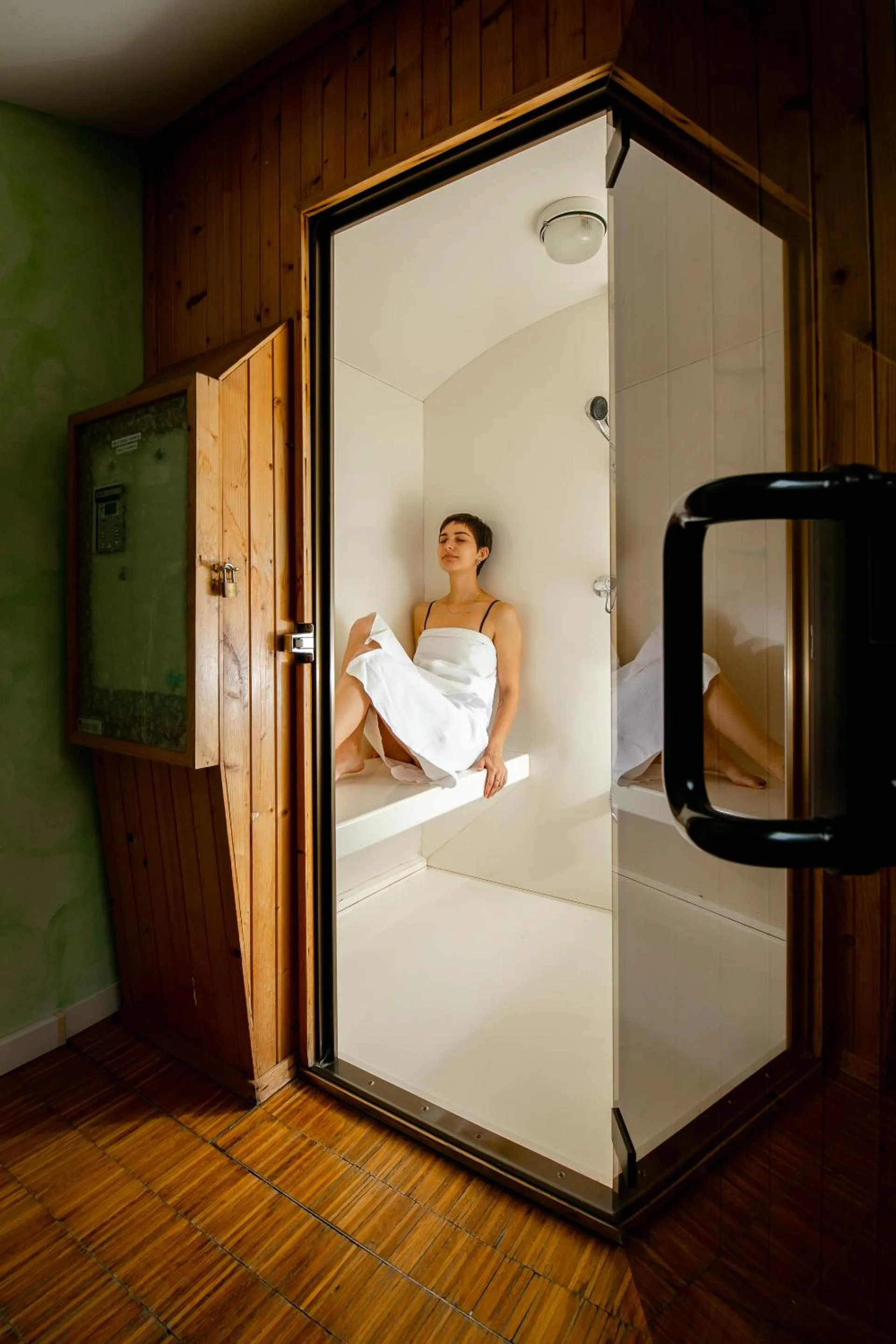 Sauna, Bed in New Bristol Sport Hotel