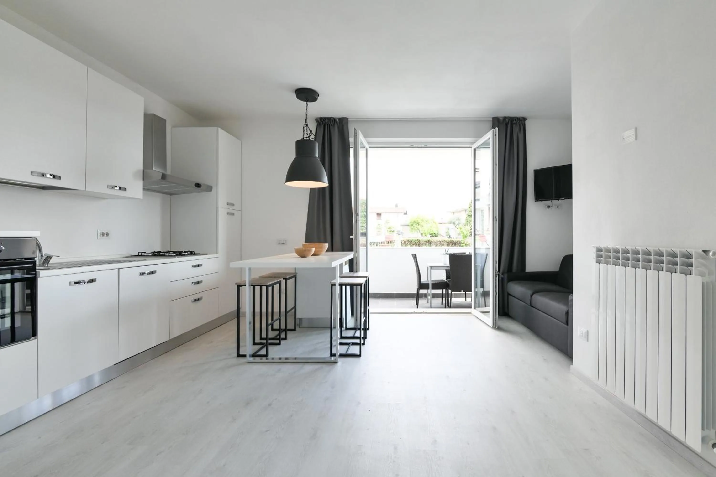 Kitchen or kitchenette in Borgo degli Ulivi Residence di Olympic Garda Lake