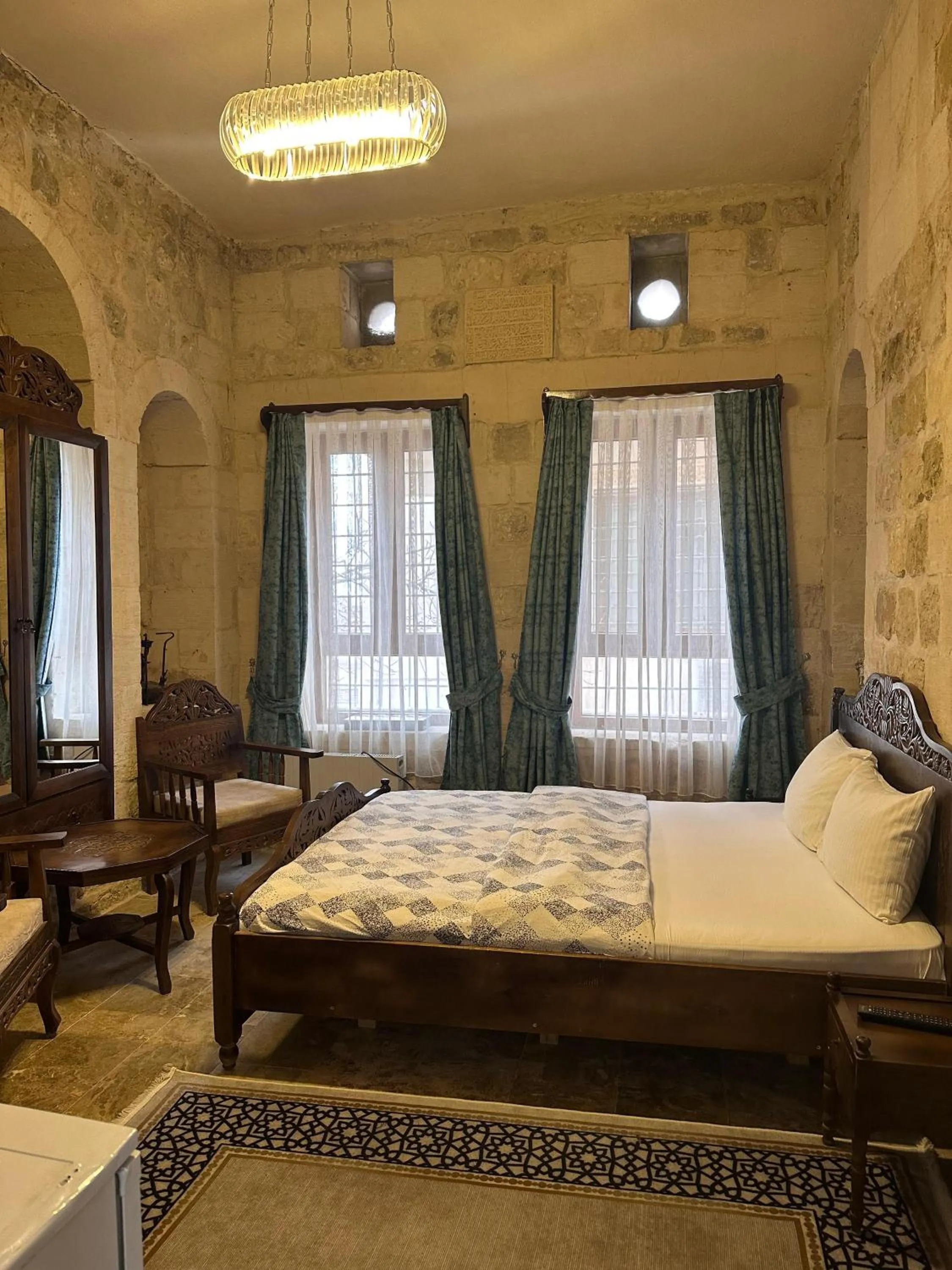 Double Room in KASR-I REYYAN