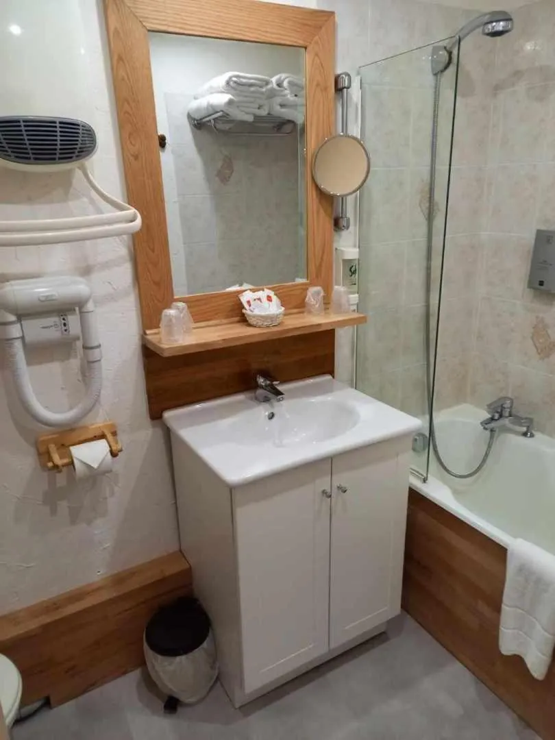 Bathroom in Hotel de Bourgogne