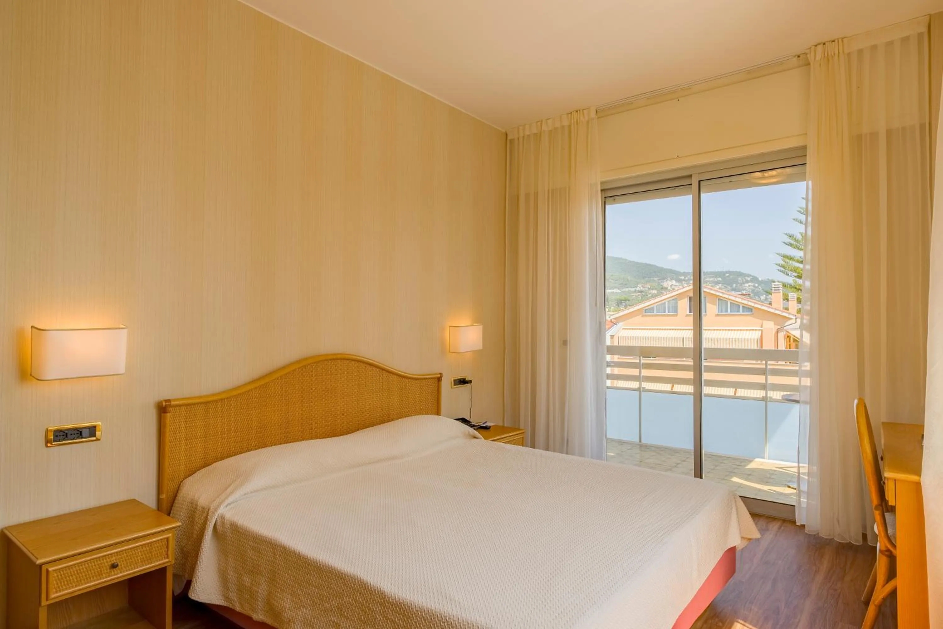 Photo of the whole room, Bed in Hotel Garden Lido