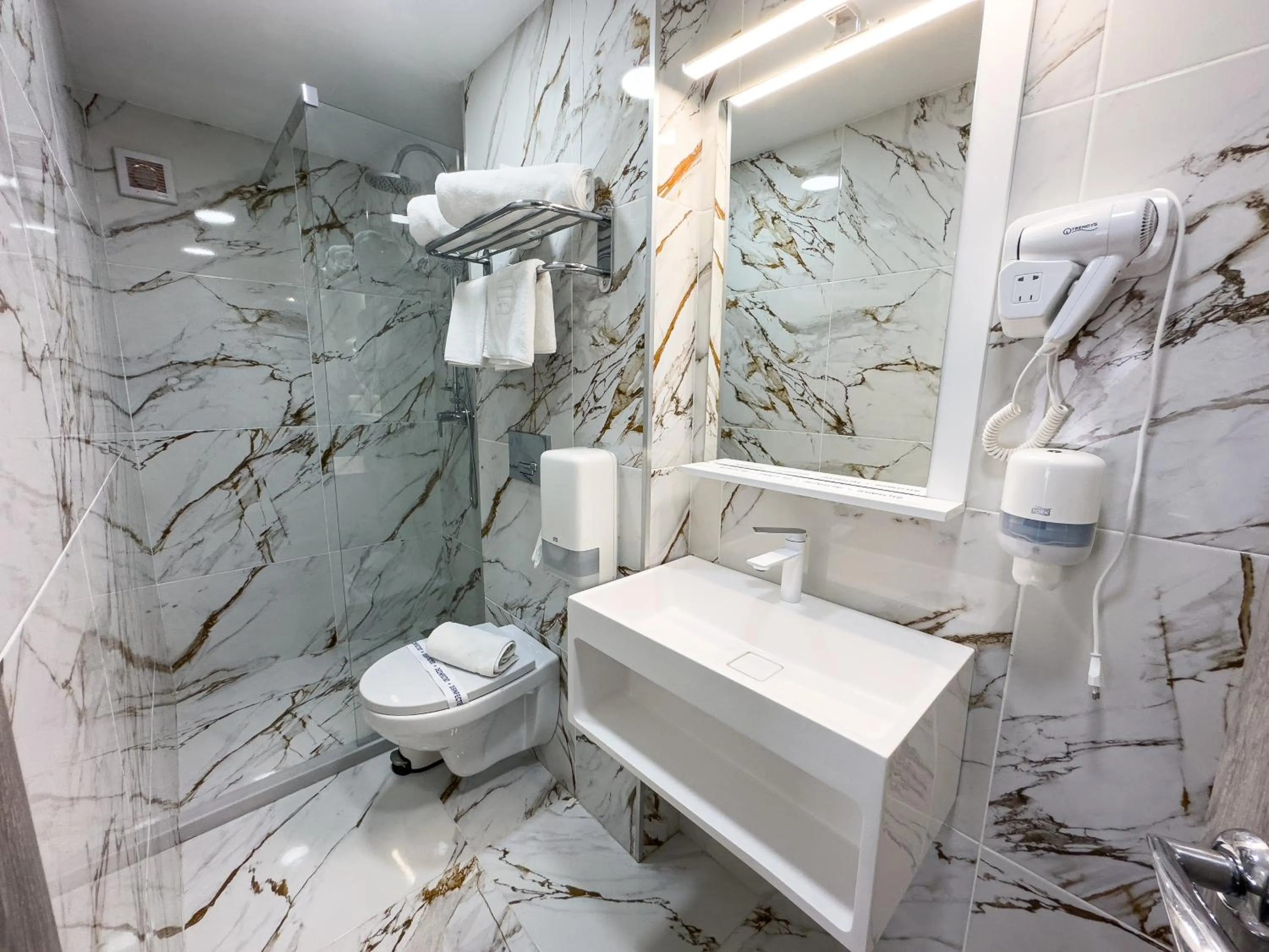 Bathroom in Avenue Venus - Avenue Hotels