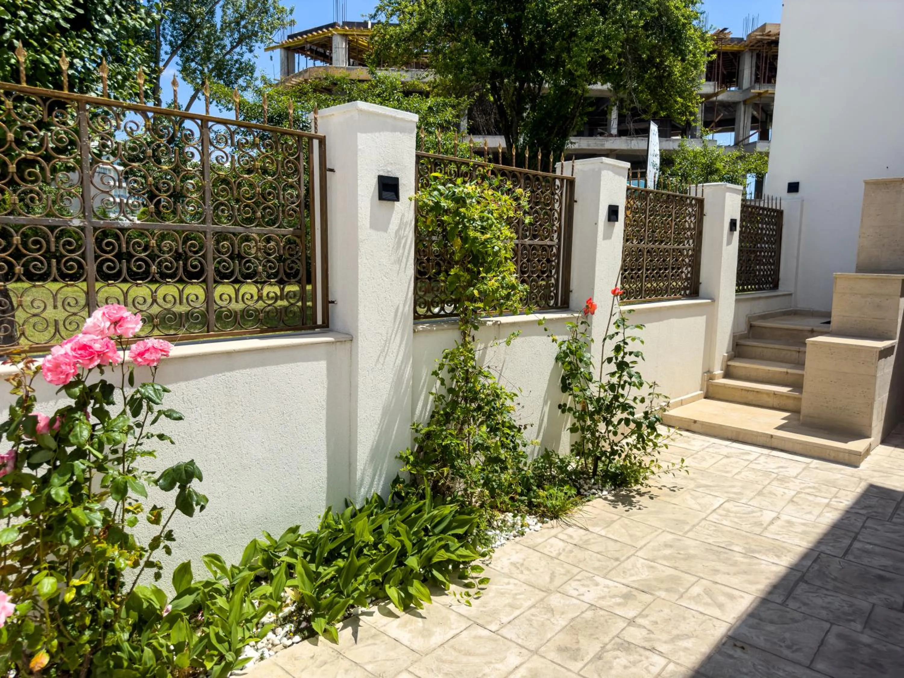 Property building in Avenue Venus - Avenue Hotels