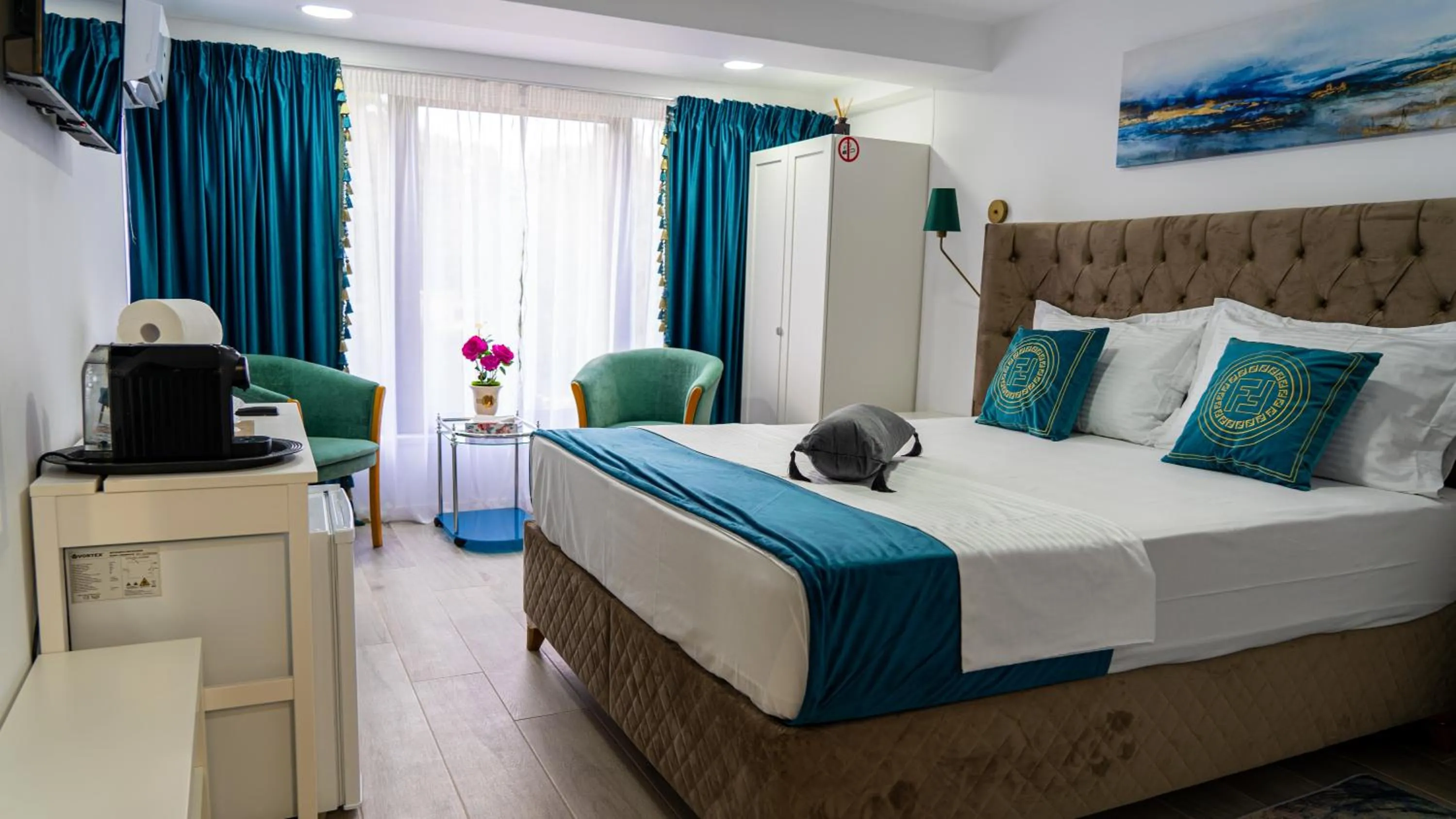 Bed in Avenue Venus - Avenue Hotels