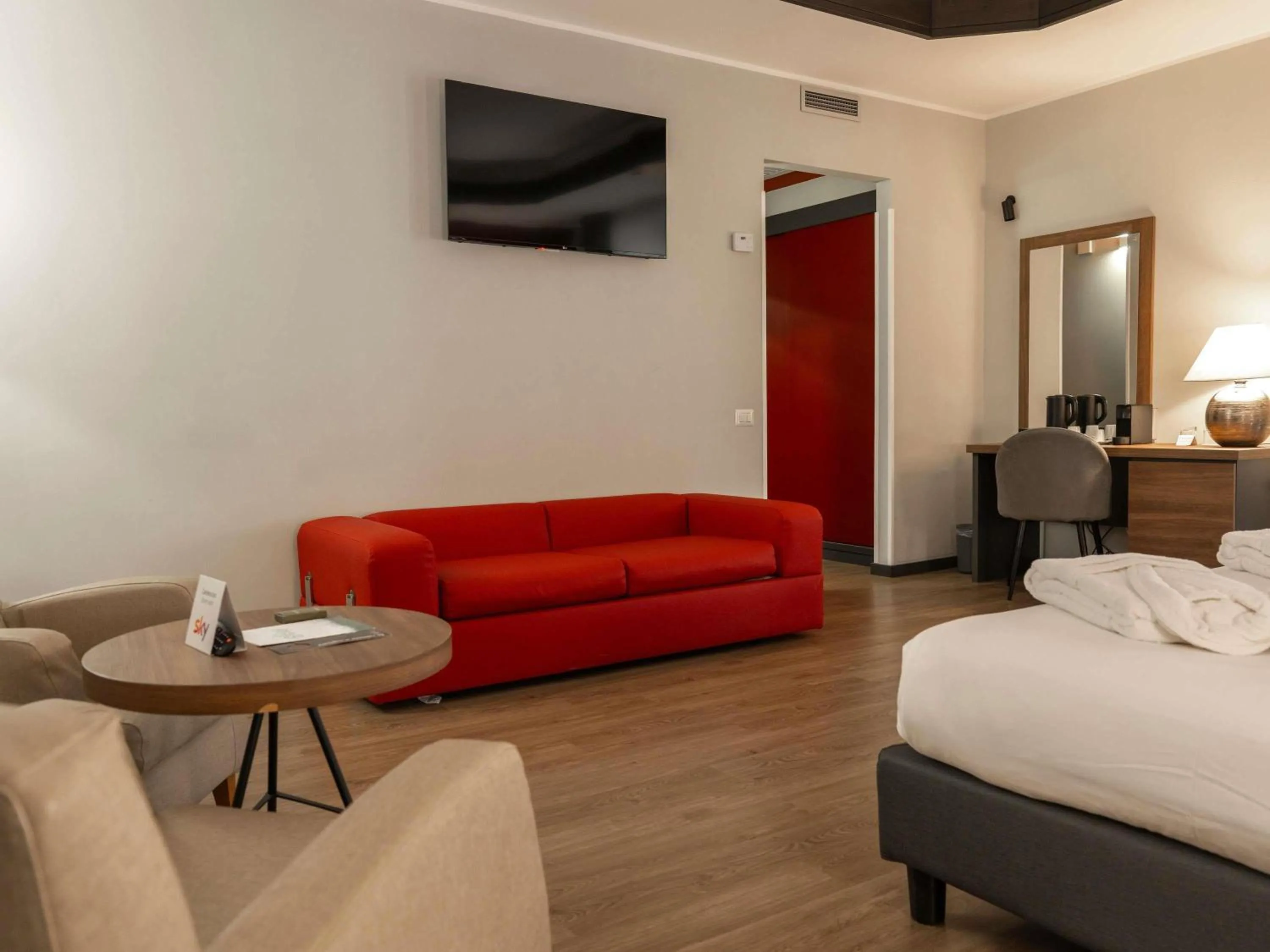 Bedroom, Bed in Mercure Hotel President Lecce