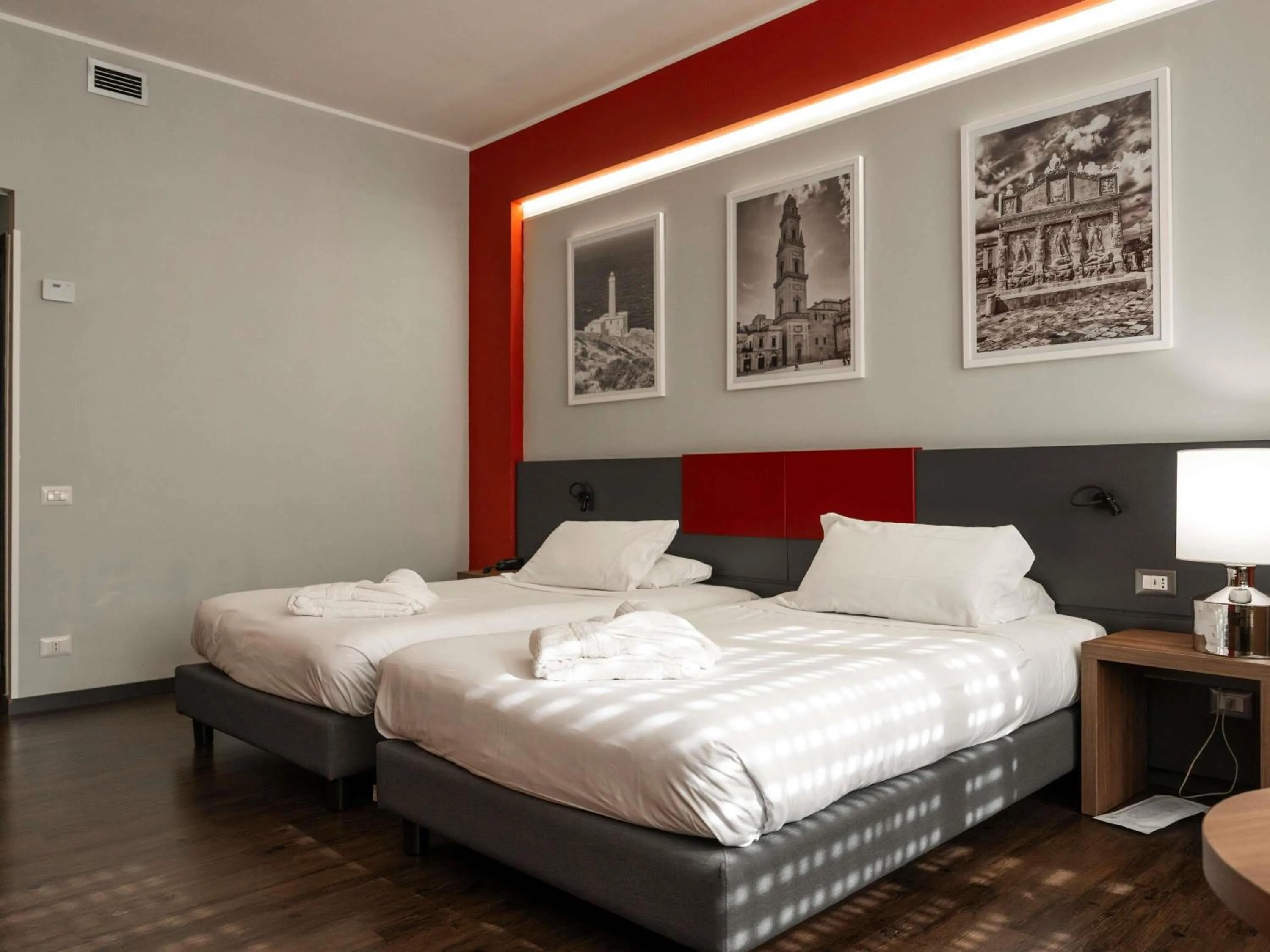 Bedroom, Bed in Mercure Hotel President Lecce