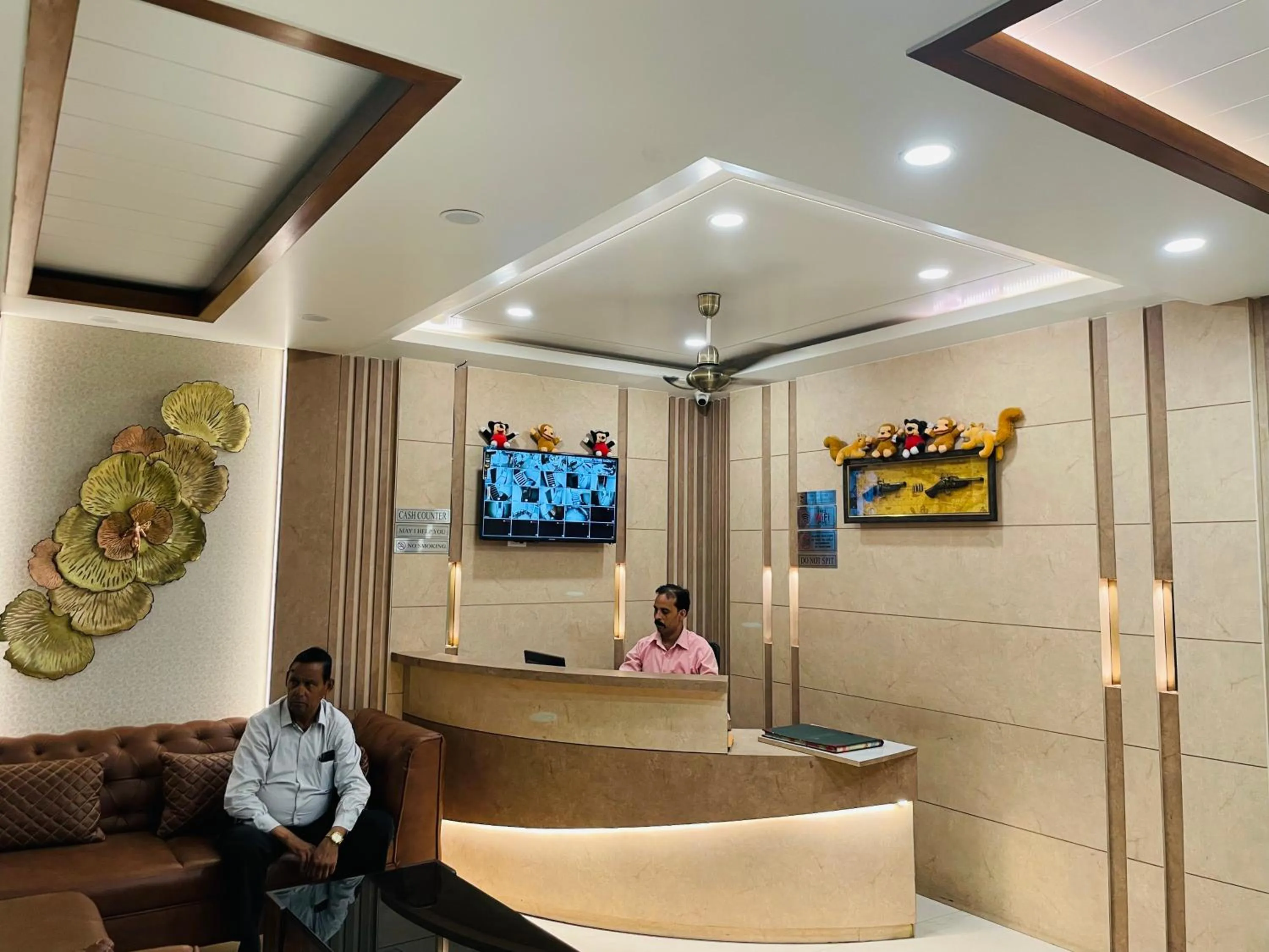 Lobby or reception in Hotel Singh Comfort Inn