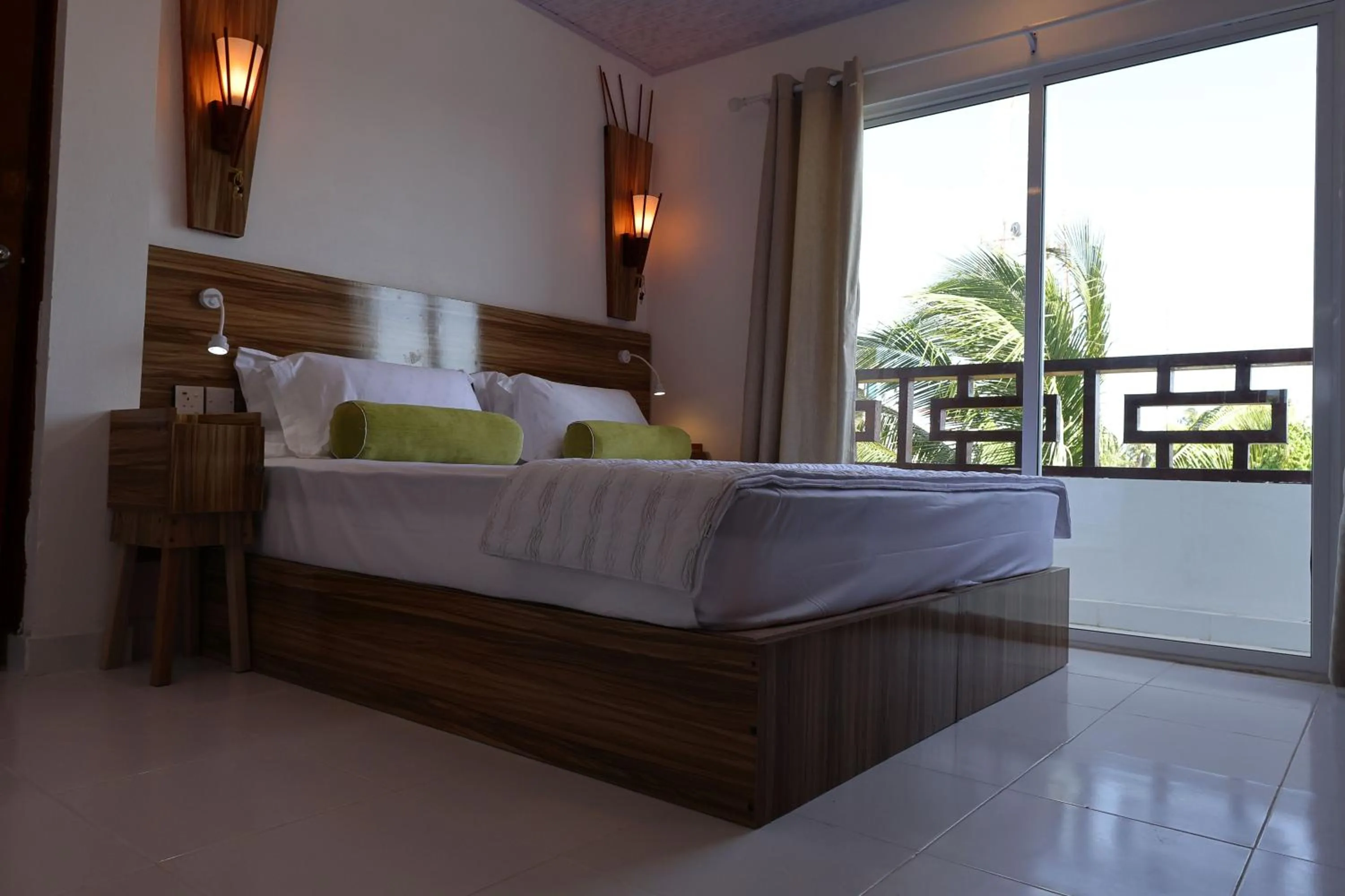 Bed in Batuta Maldives Fourson