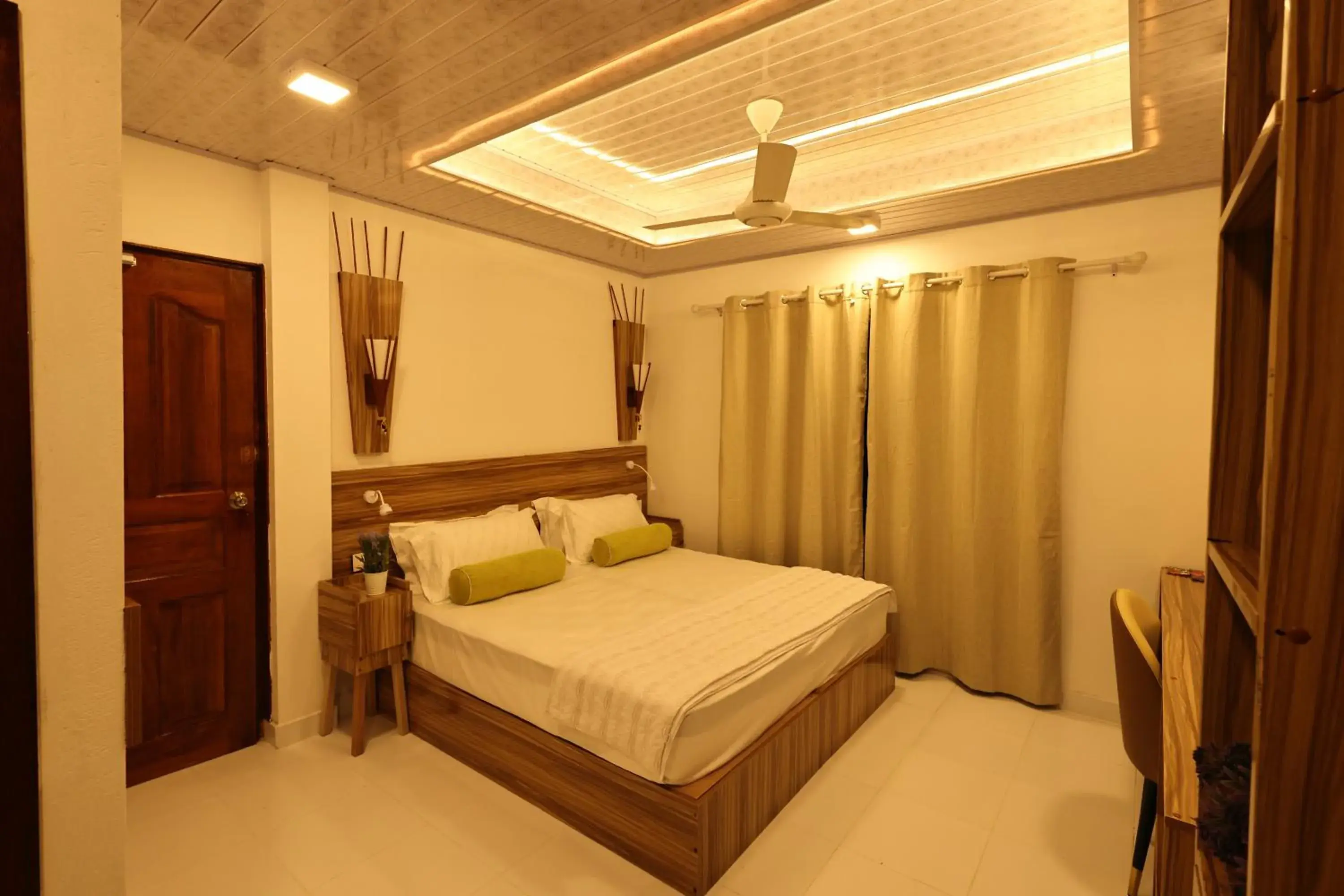 Deluxe Double Room - single occupancy in Batuta Maldives Fourson Deluxe Double Room - single occupancy in Batuta Maldives Fourson
