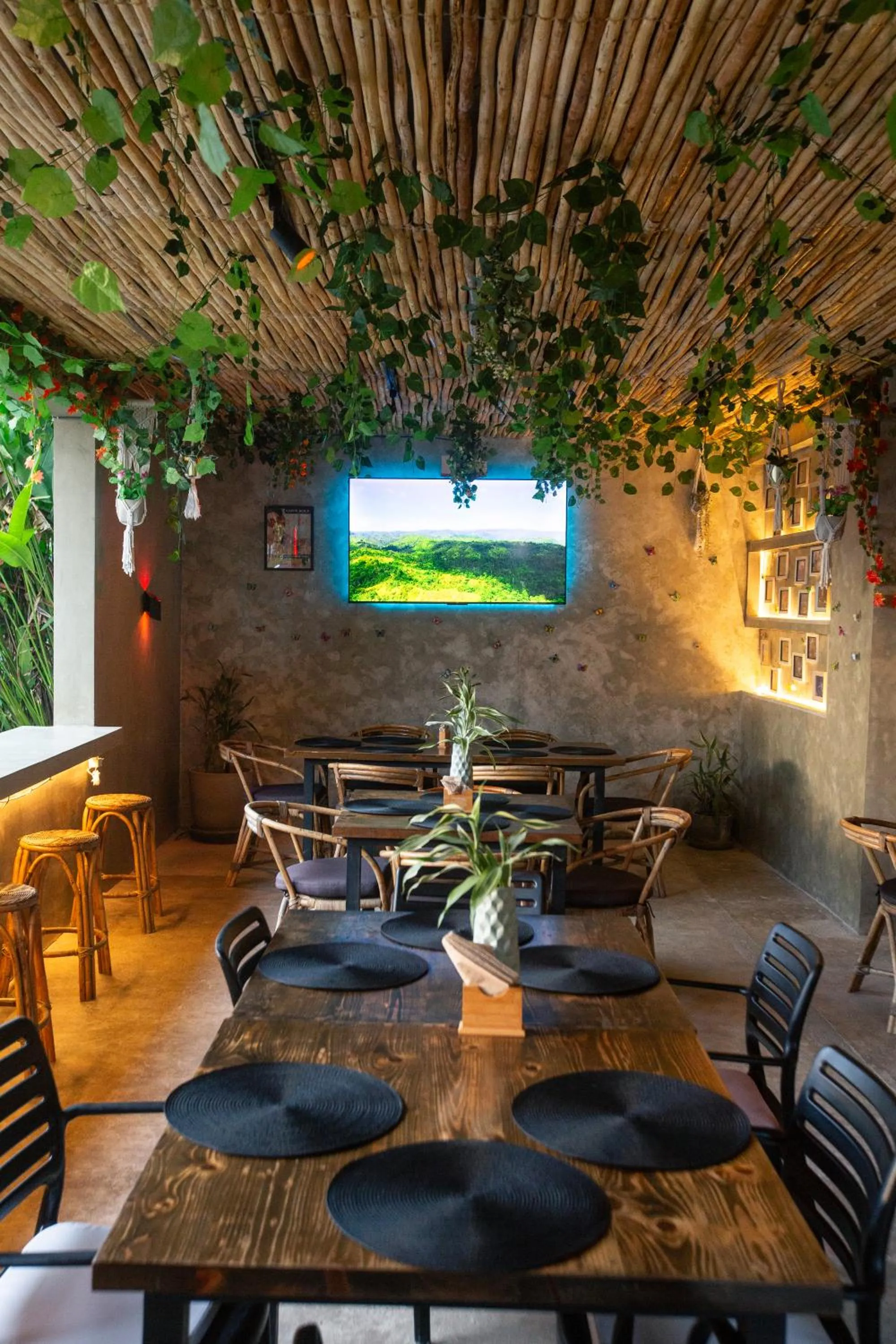 Communal lounge/ TV room in Panorama Villas El Nido
