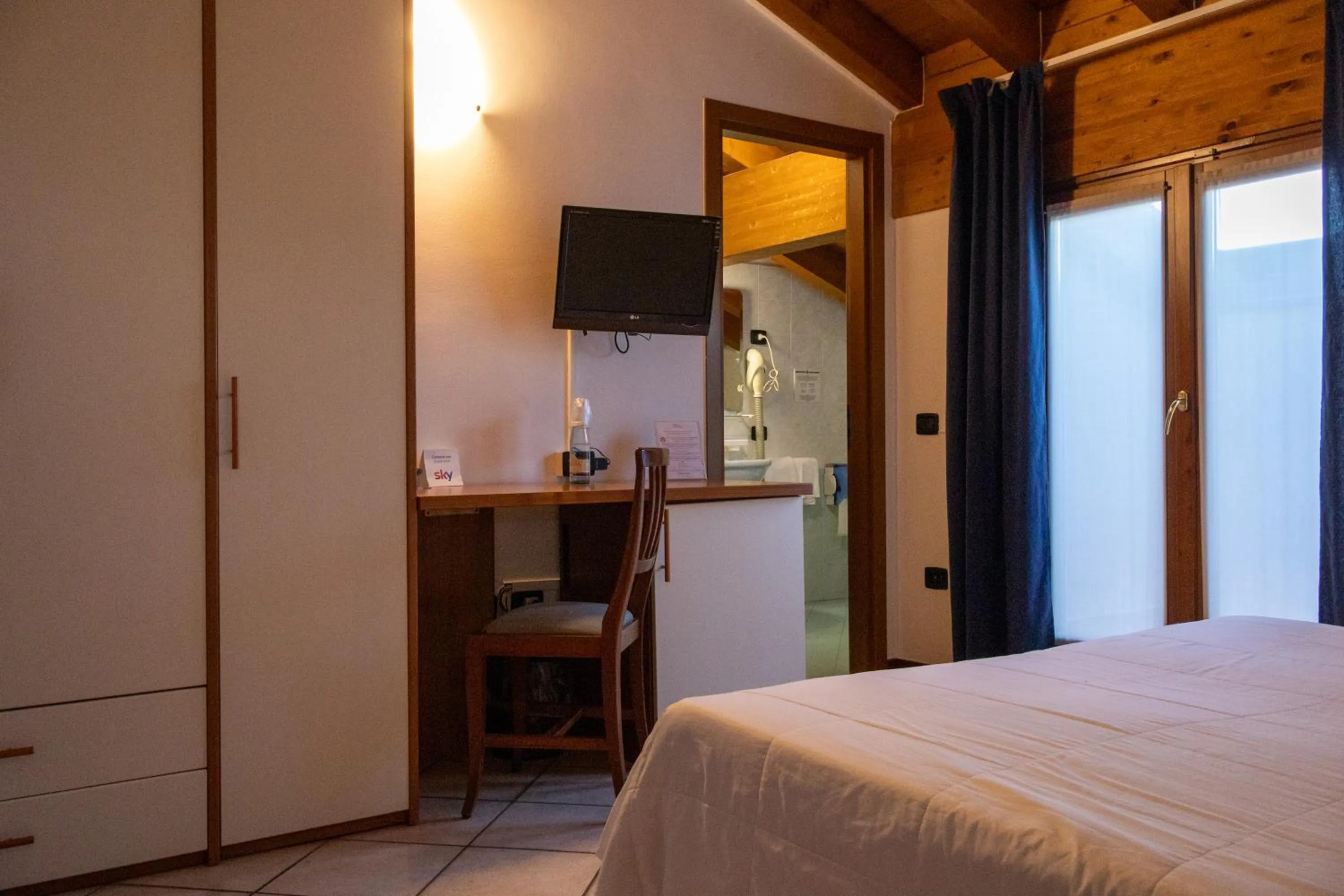 Photo of the whole room, Bed in Sole della Franciacorta - Hotel & Restaurant