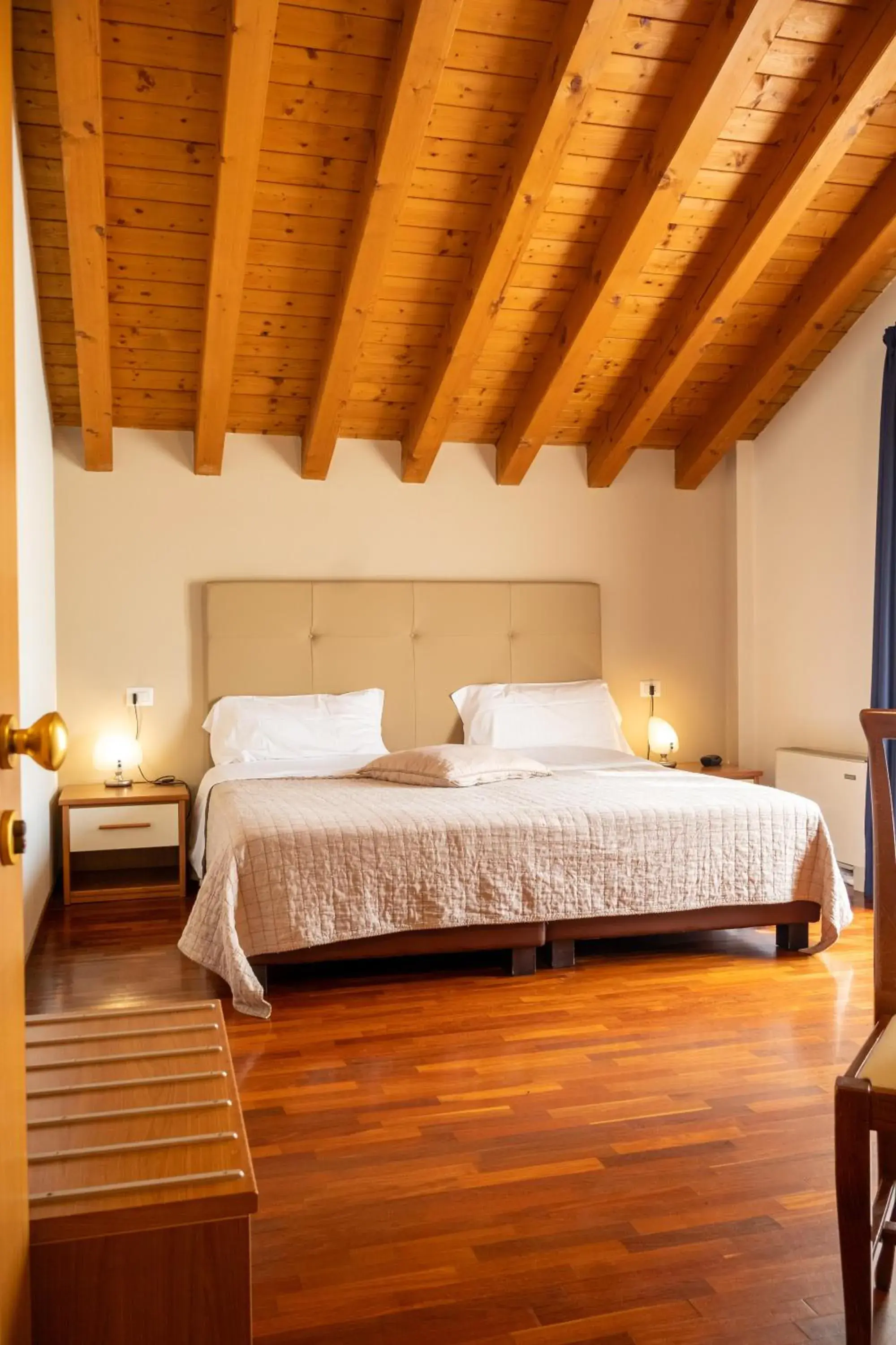 Double Room in Sole della Franciacorta - Hotel & Restaurant Double Room in Sole della Franciacorta - Hotel & Restaurant