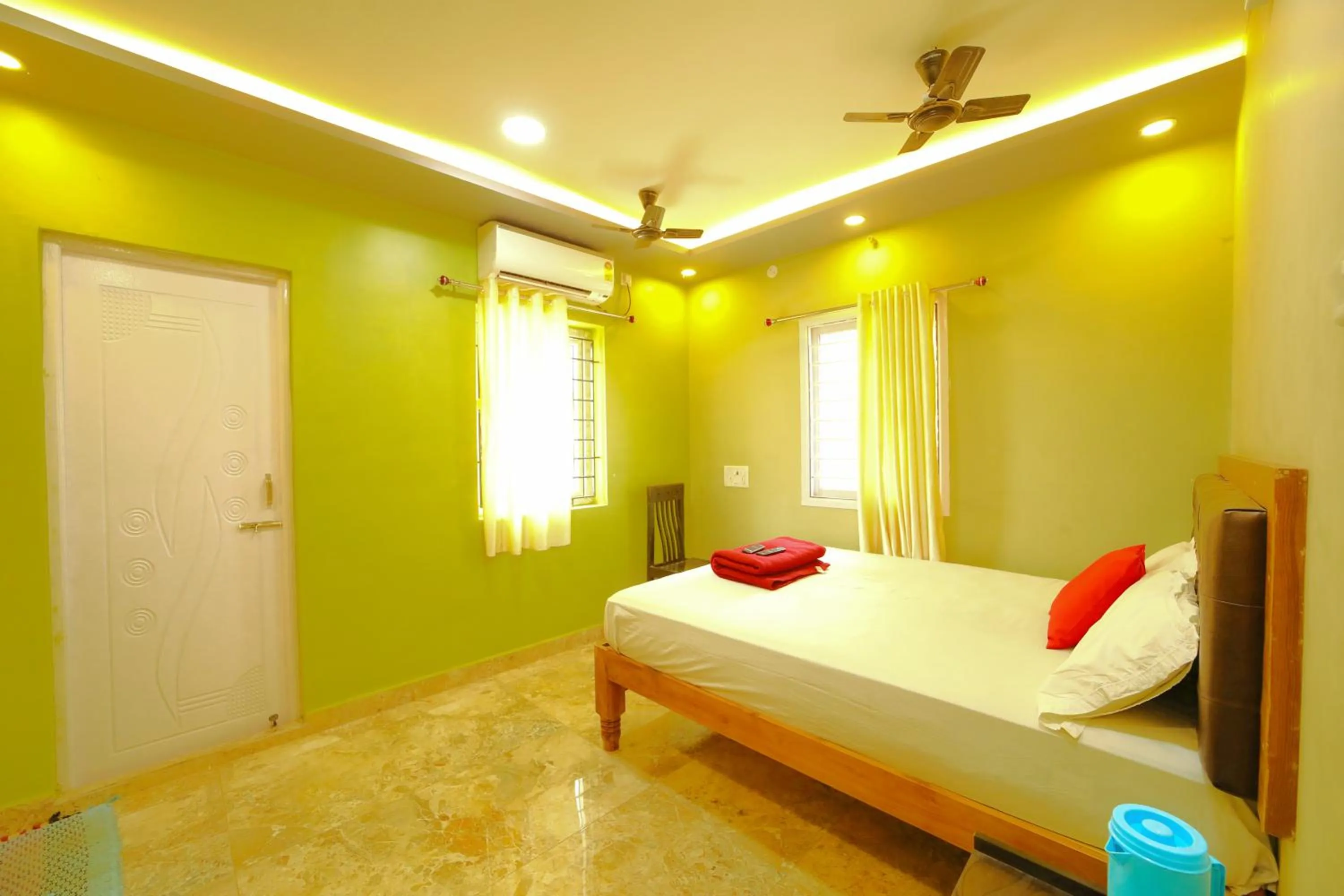 Bed in DayLight Stay