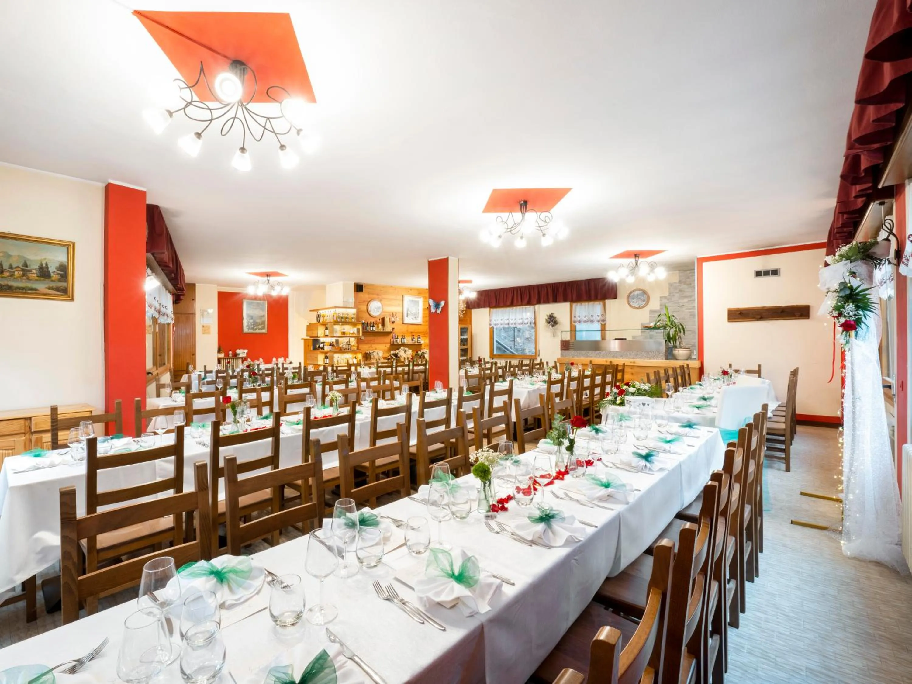 Restaurant/places to eat in Mondo D'Oro