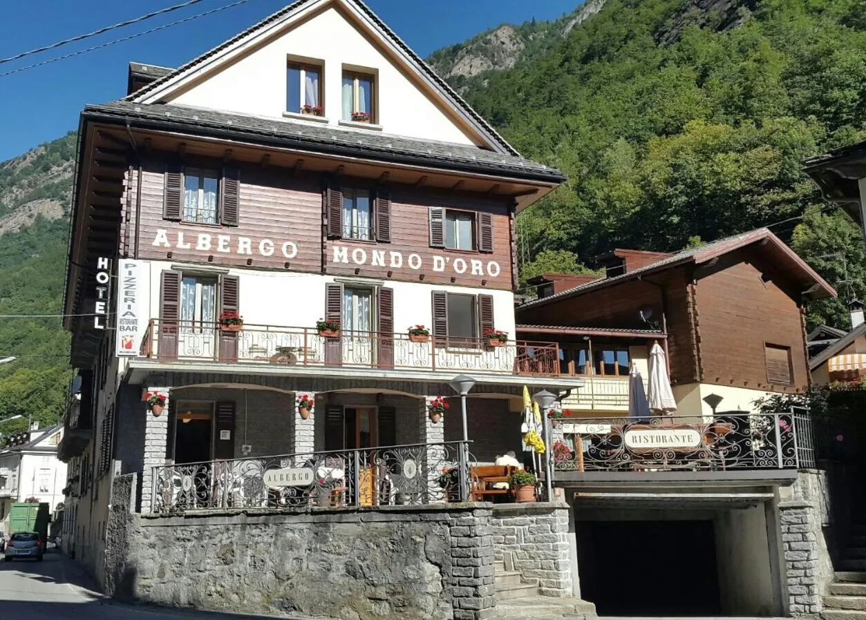 Property building in Mondo D'Oro