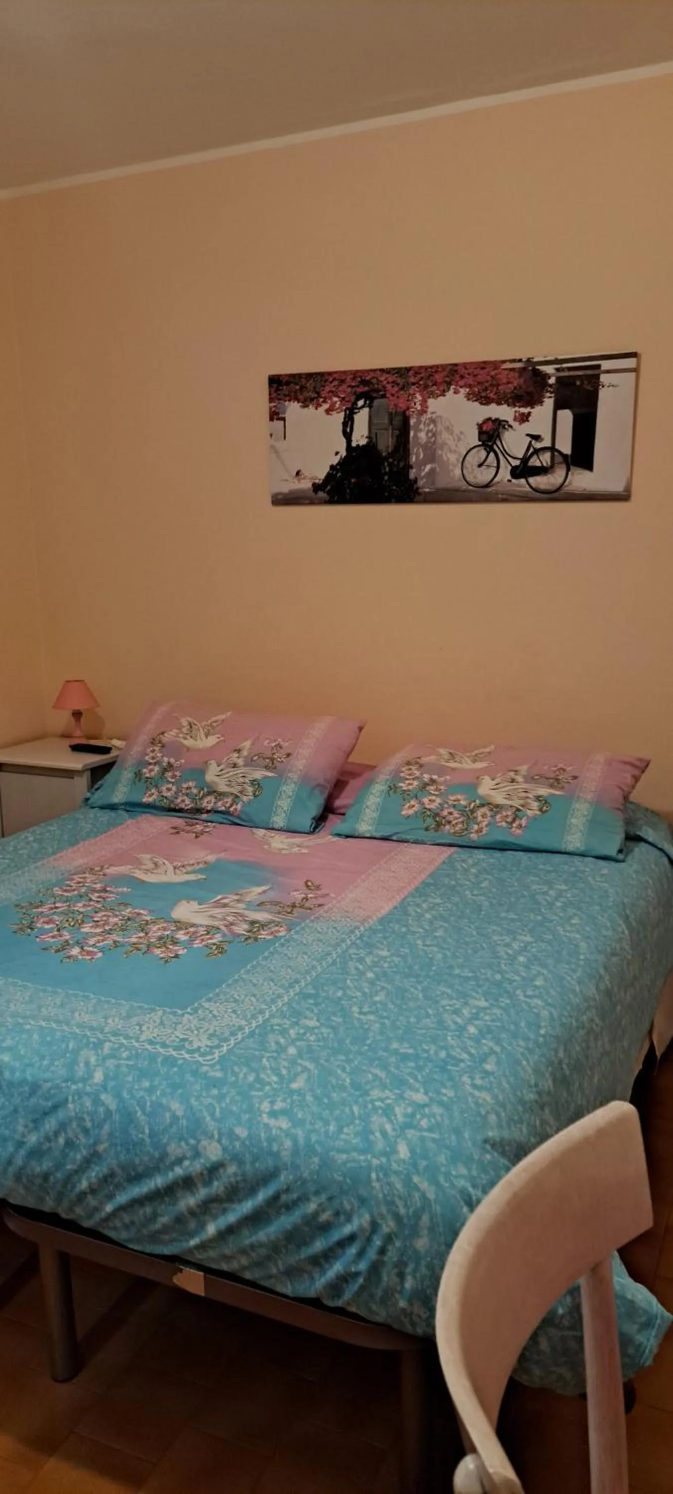 Bedroom, Bed in Mondo D'Oro