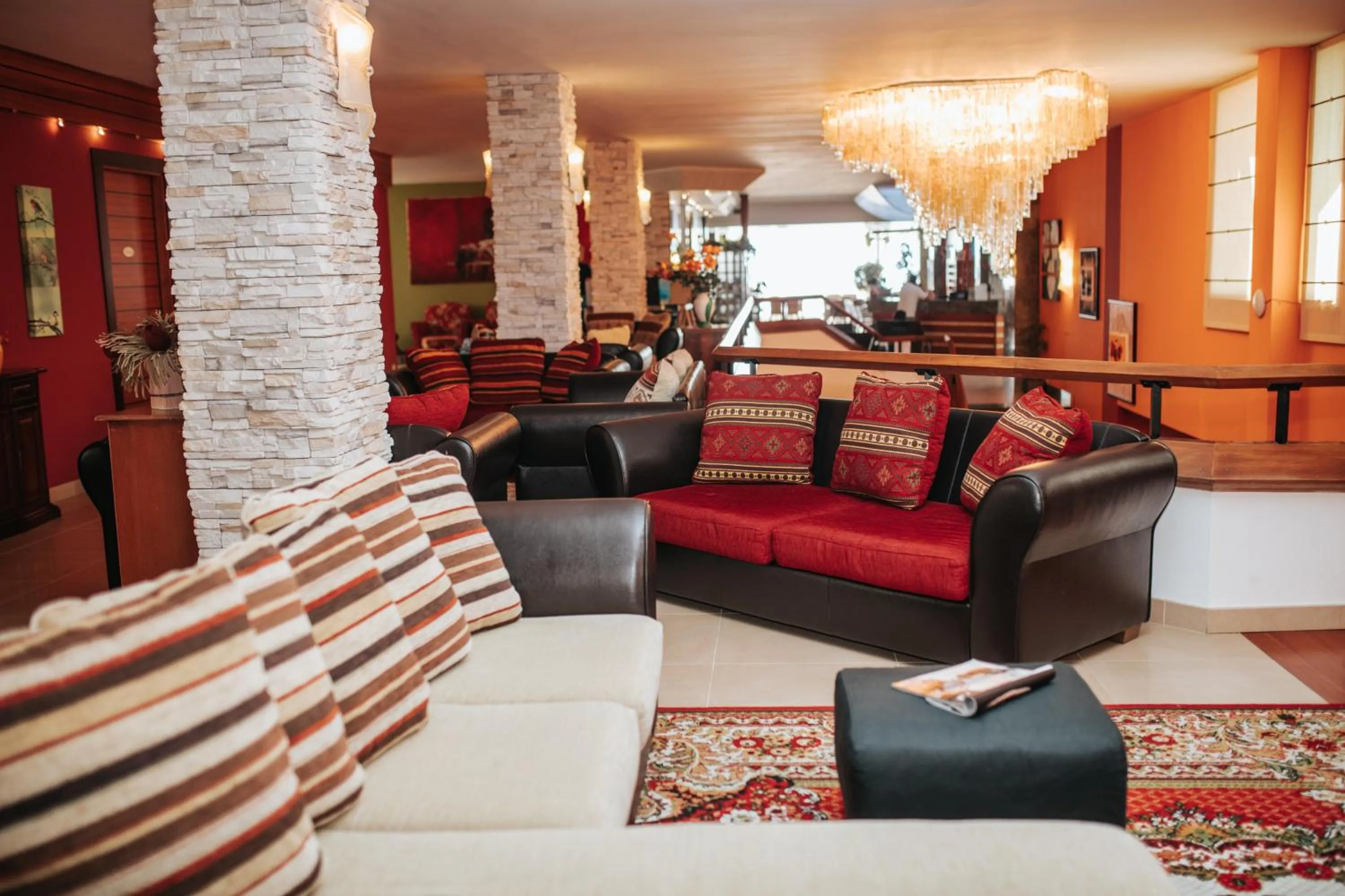 Communal lounge/ TV room in Hotel Capitol